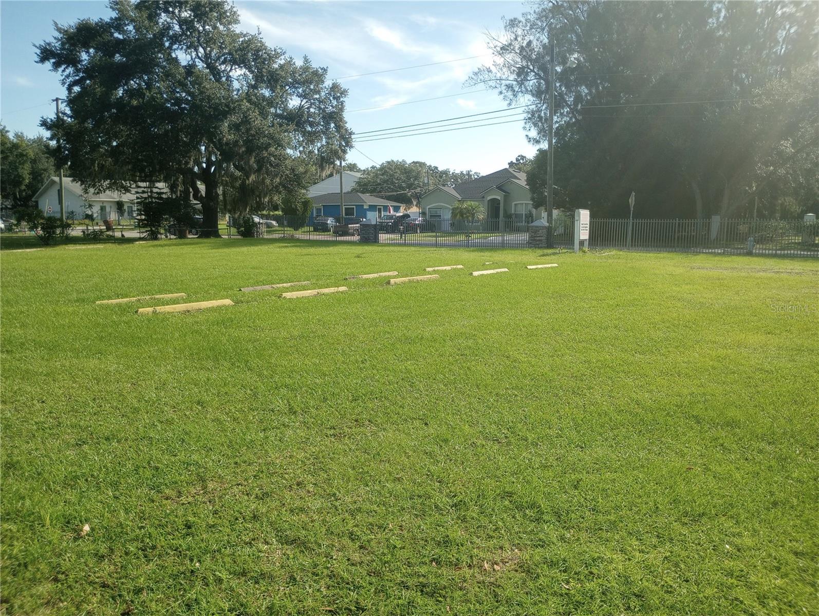 2006 Smith St Property Photo 73