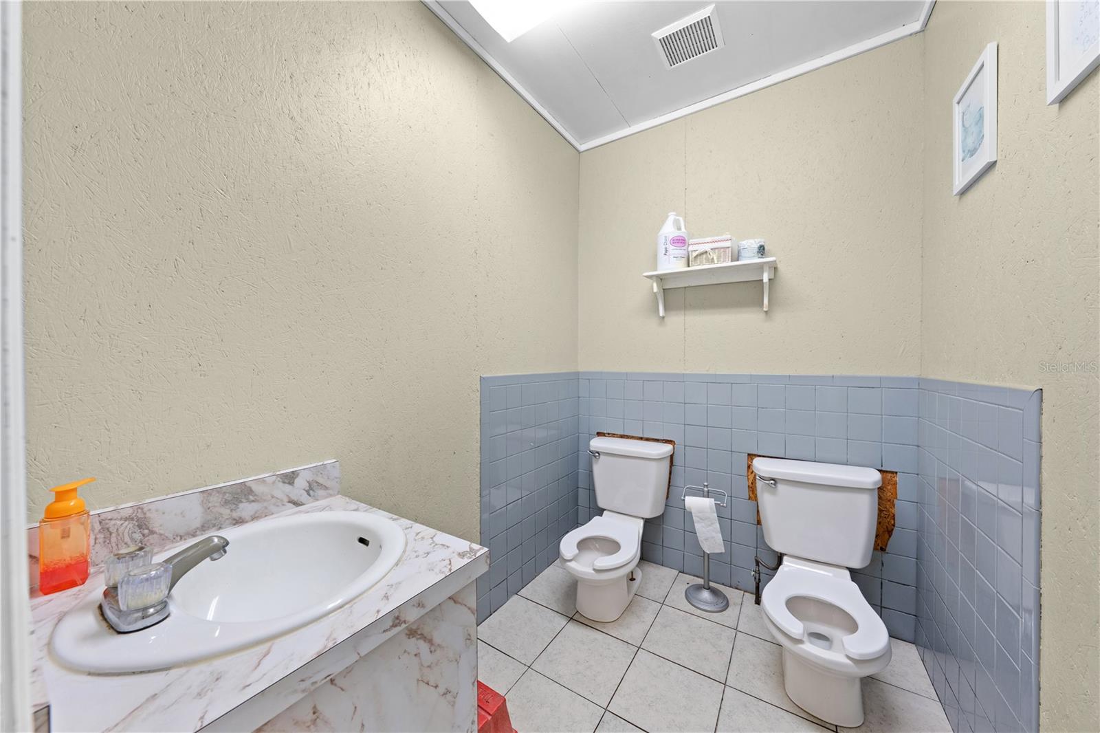 102 S Highland St Property Photo 16