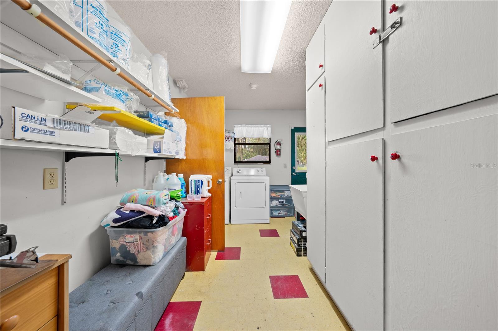 102 S Highland St Property Photo 18