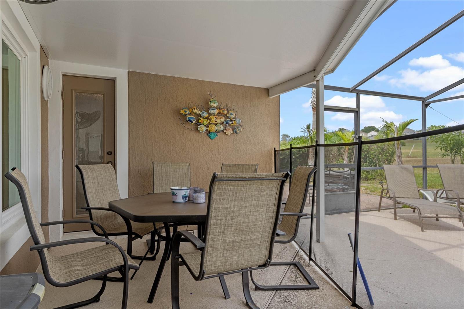 300 Kings Way Property Photo 27