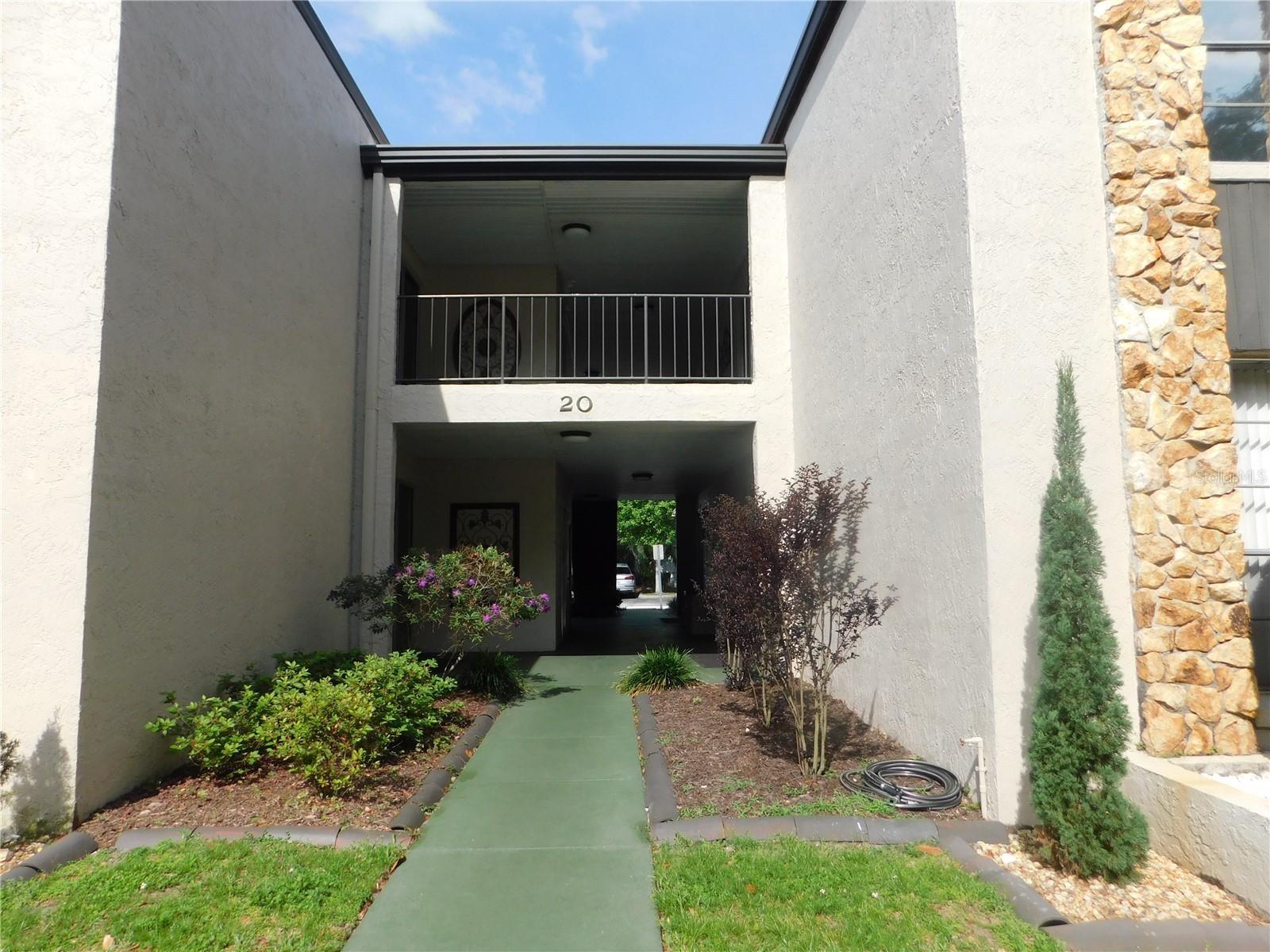 20 S Rose Ave Property Photo 4