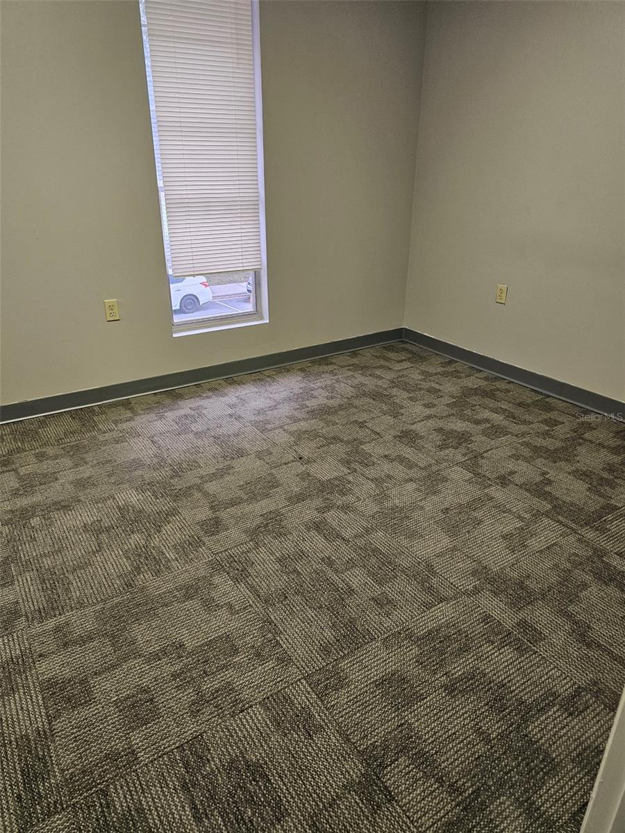 20 S Rose Ave Property Photo 7