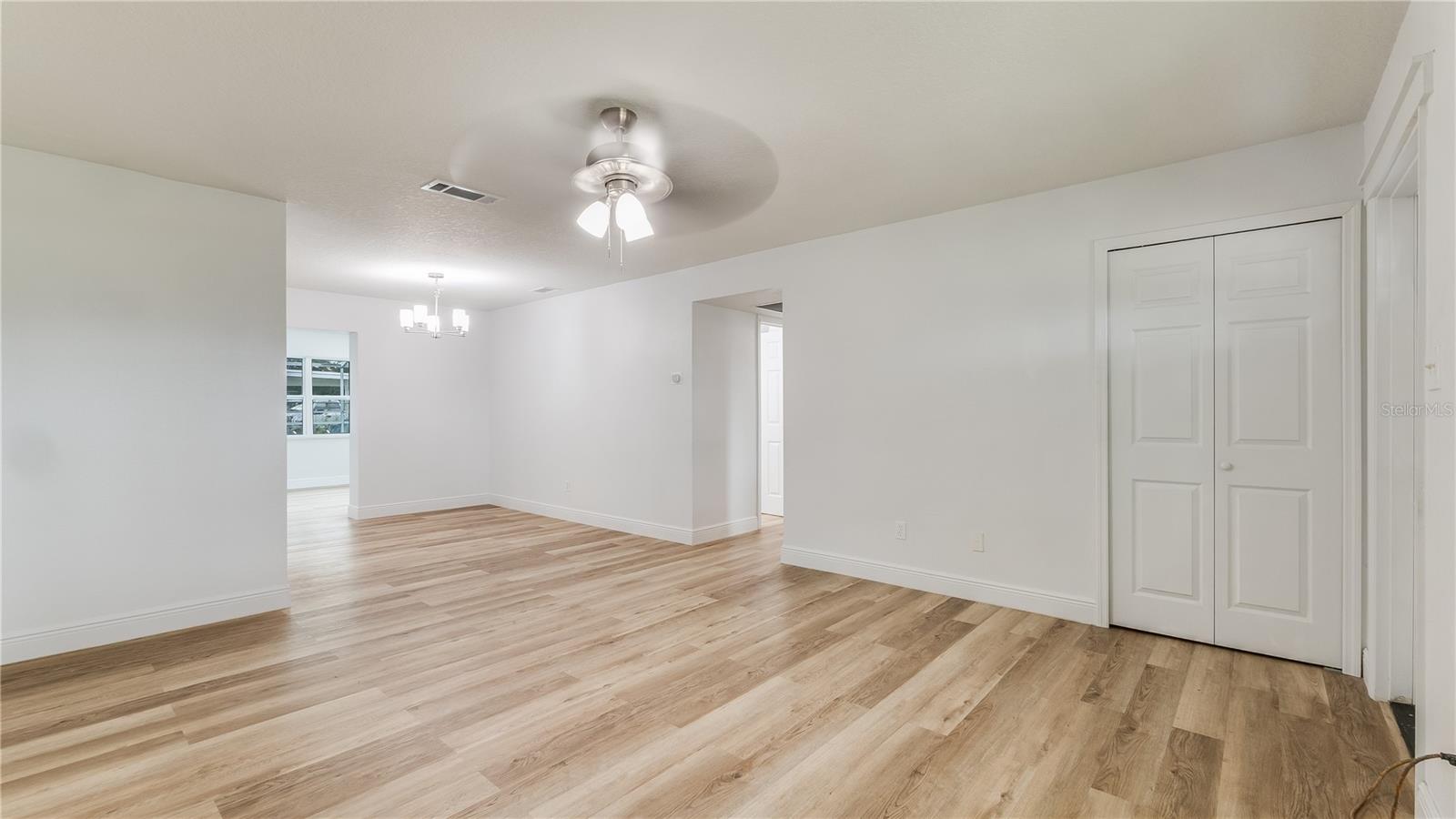4294 Nimons St Property Photo 3