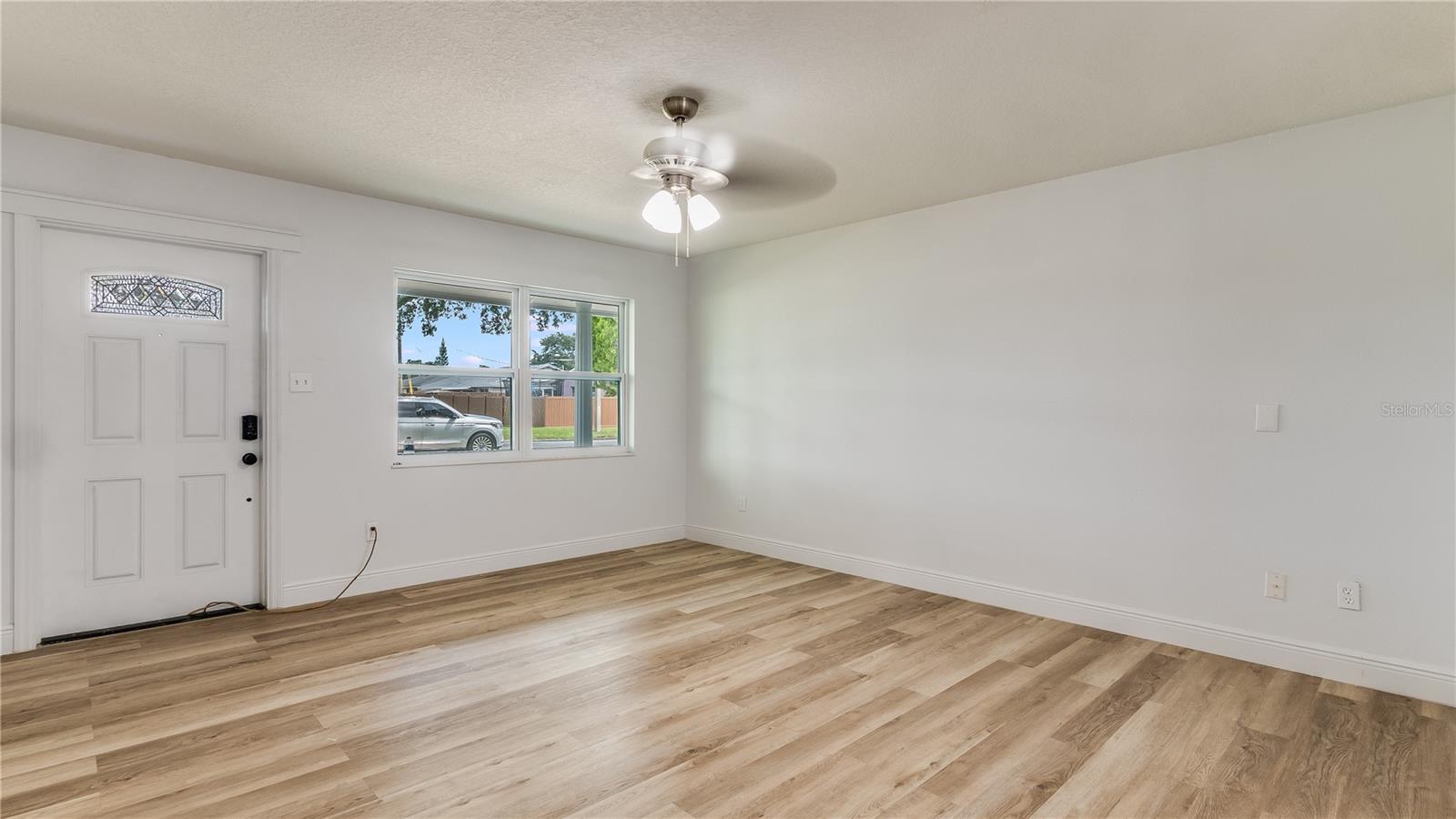 4294 Nimons St Property Photo 4