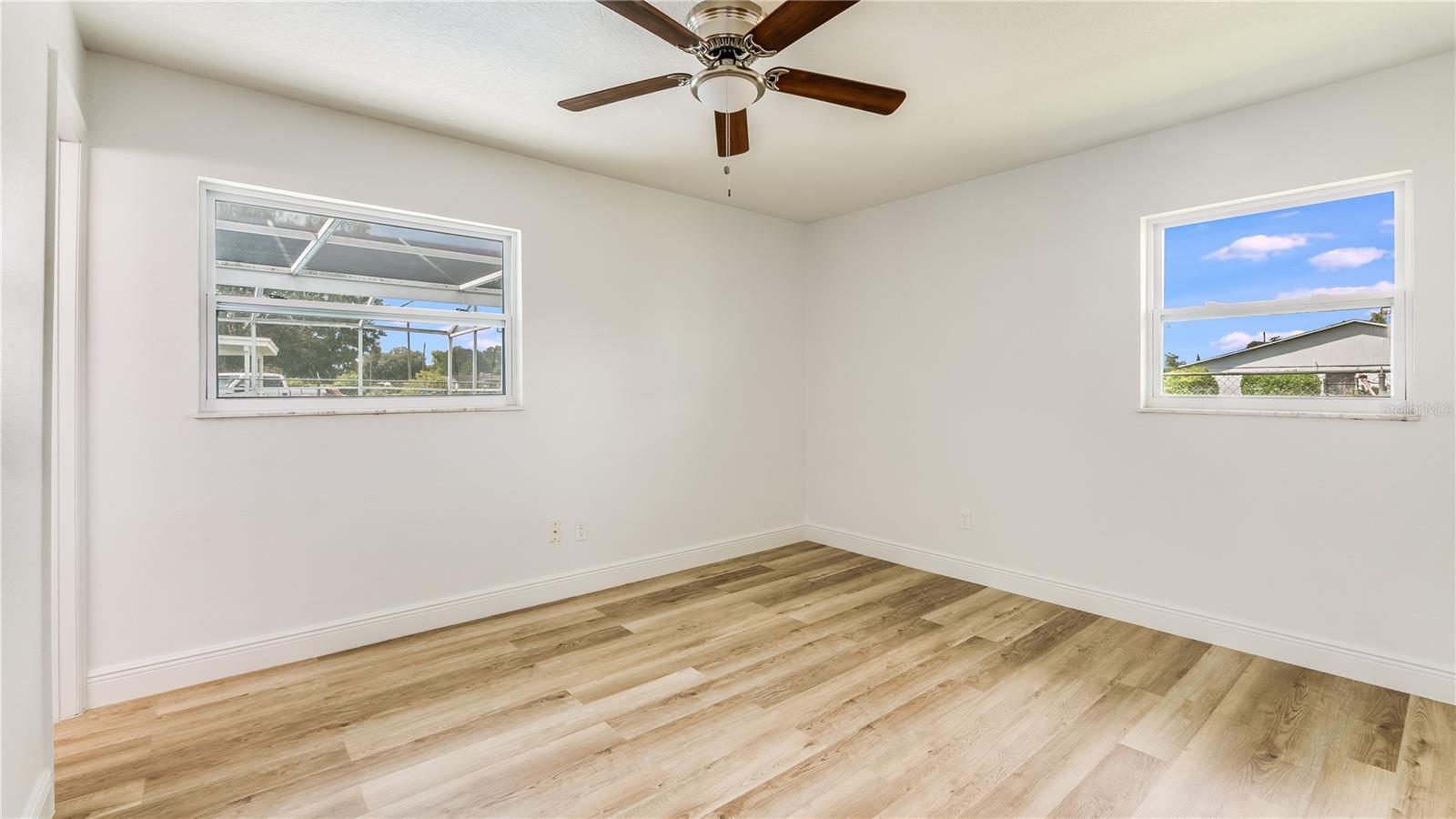 4294 Nimons St Property Photo 9