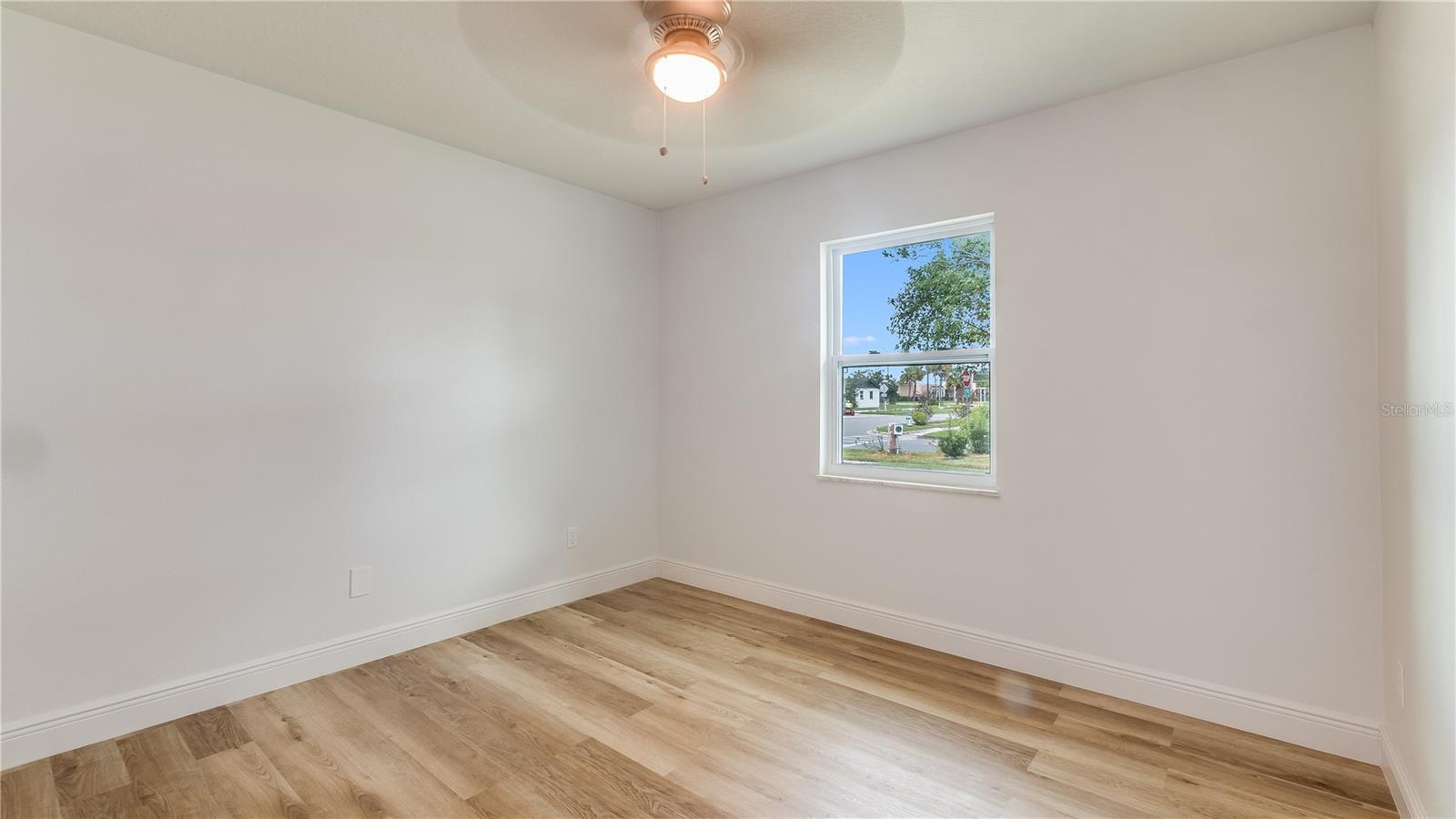 4294 Nimons St Property Photo 12