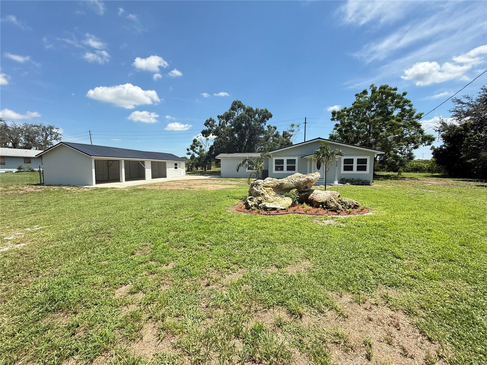 426 Becton St Property Photo 1
