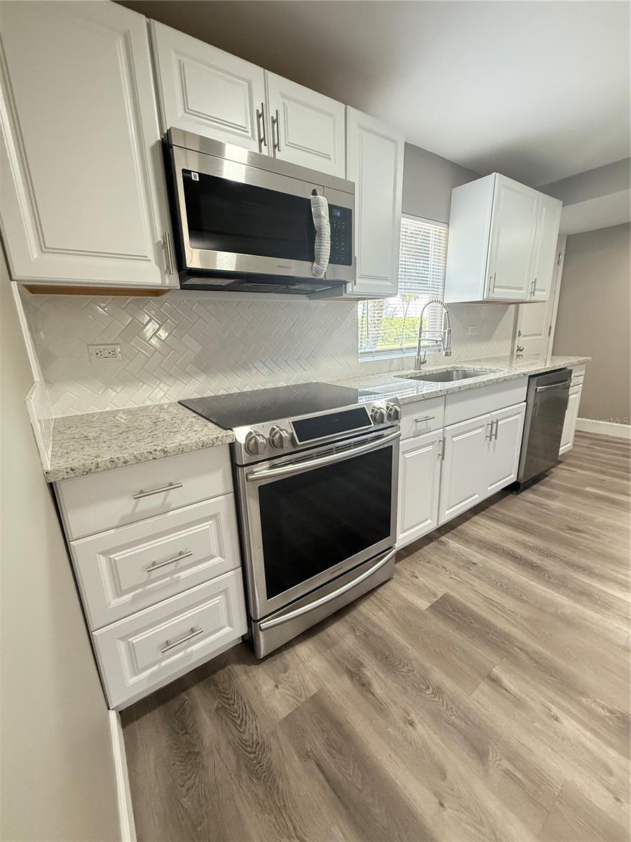 426 Becton St Property Photo 11