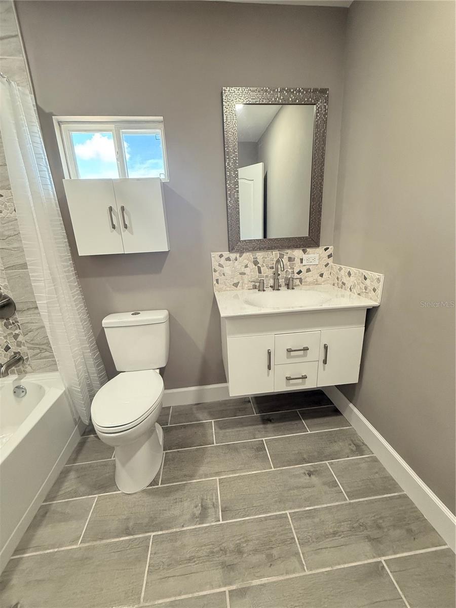 426 Becton St Property Photo 27