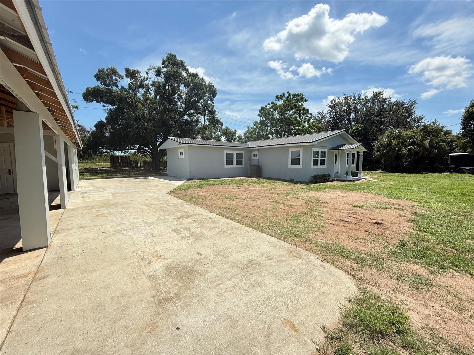 426 Becton St Property Photo 37