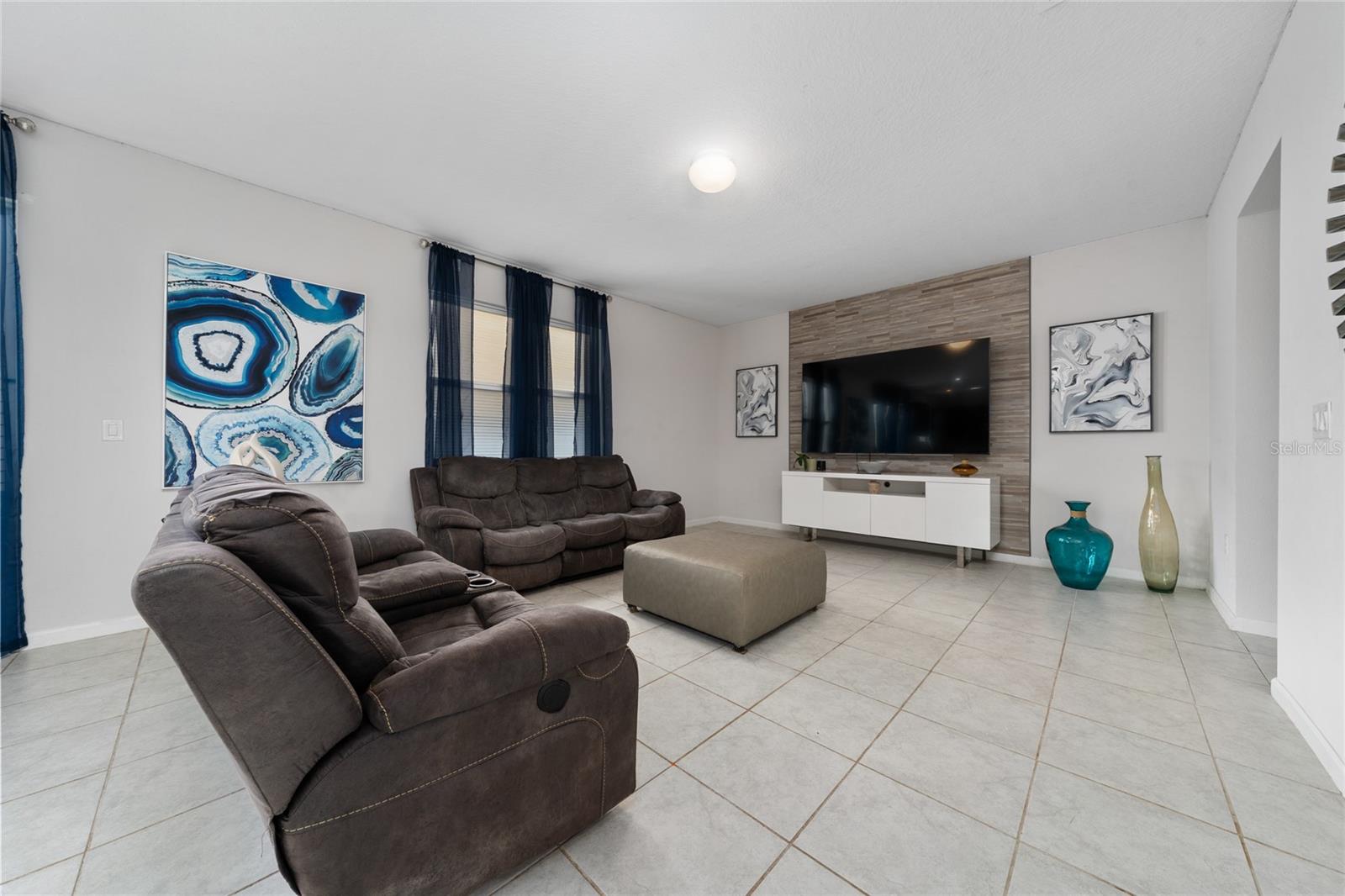 1663 Gentle Breeze Dr Property Photo 20