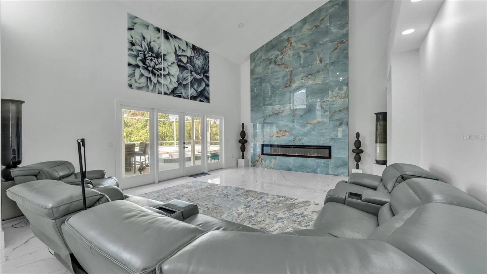 1632 Regal Cove Ct Property Photo 22