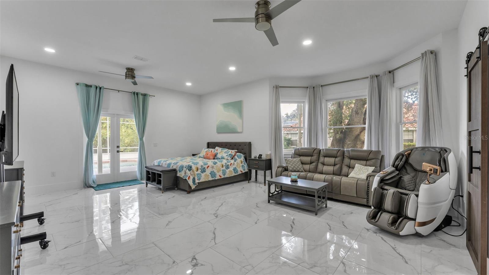 1632 Regal Cove Ct Property Photo 28