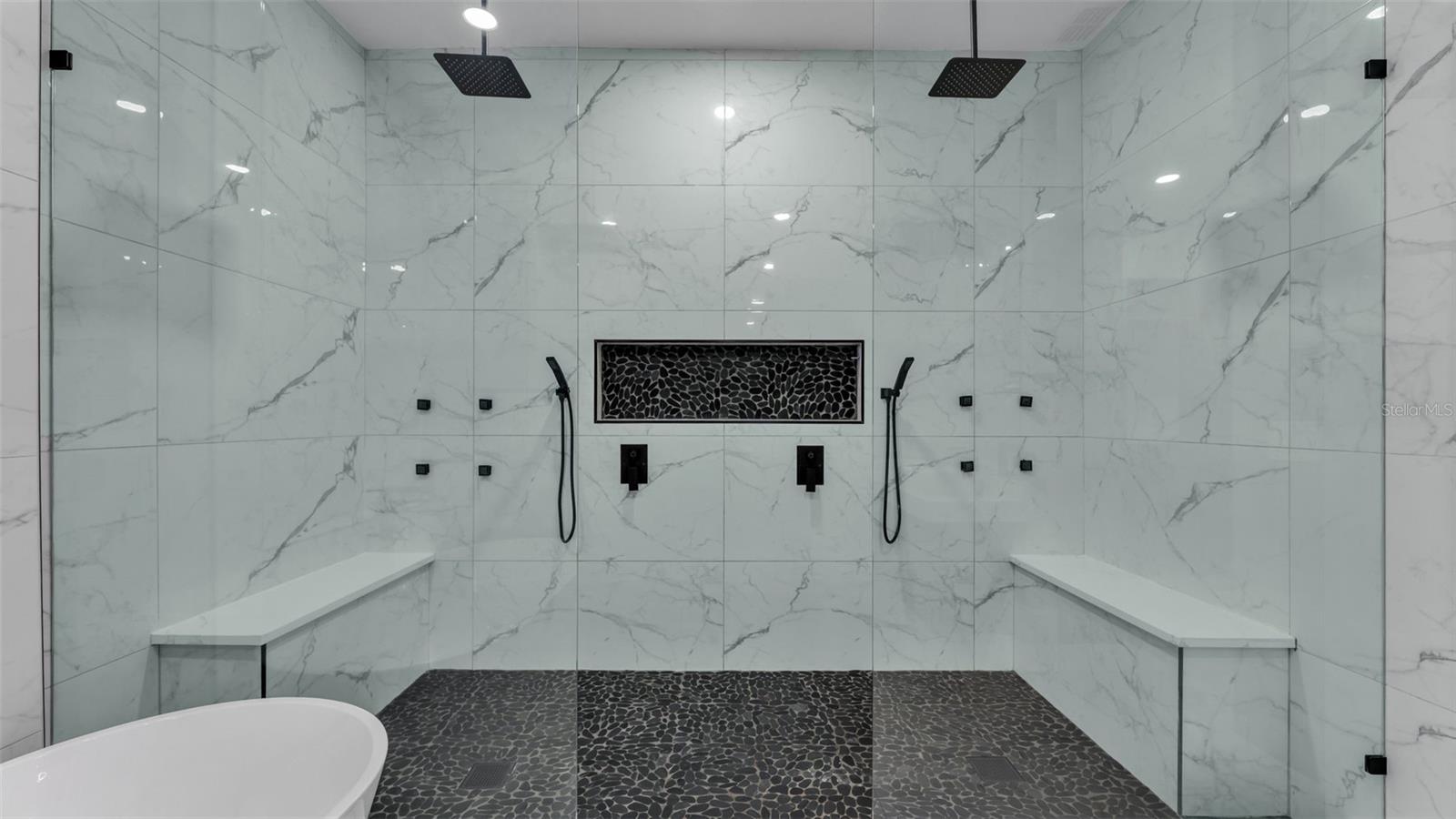 1632 Regal Cove Ct Property Photo 35