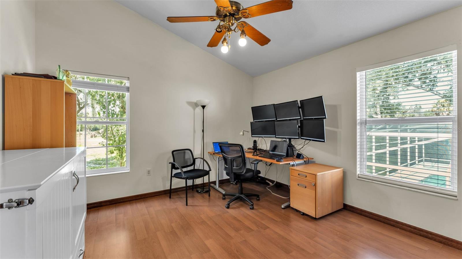 1632 Regal Cove Ct Property Photo 63
