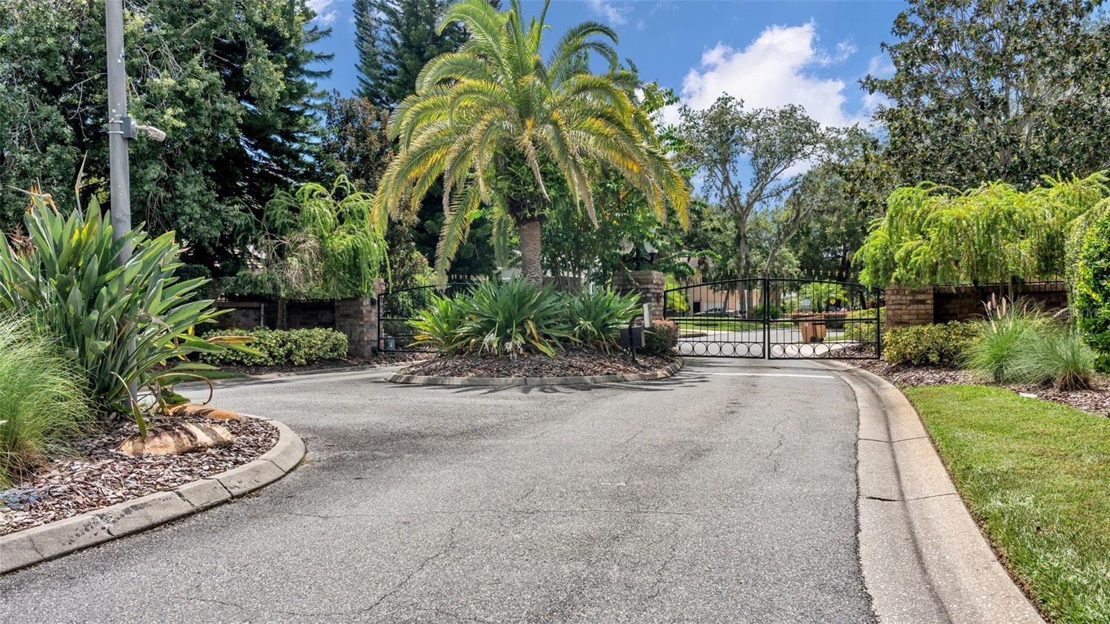 1632 Regal Cove Ct Property Photo 76