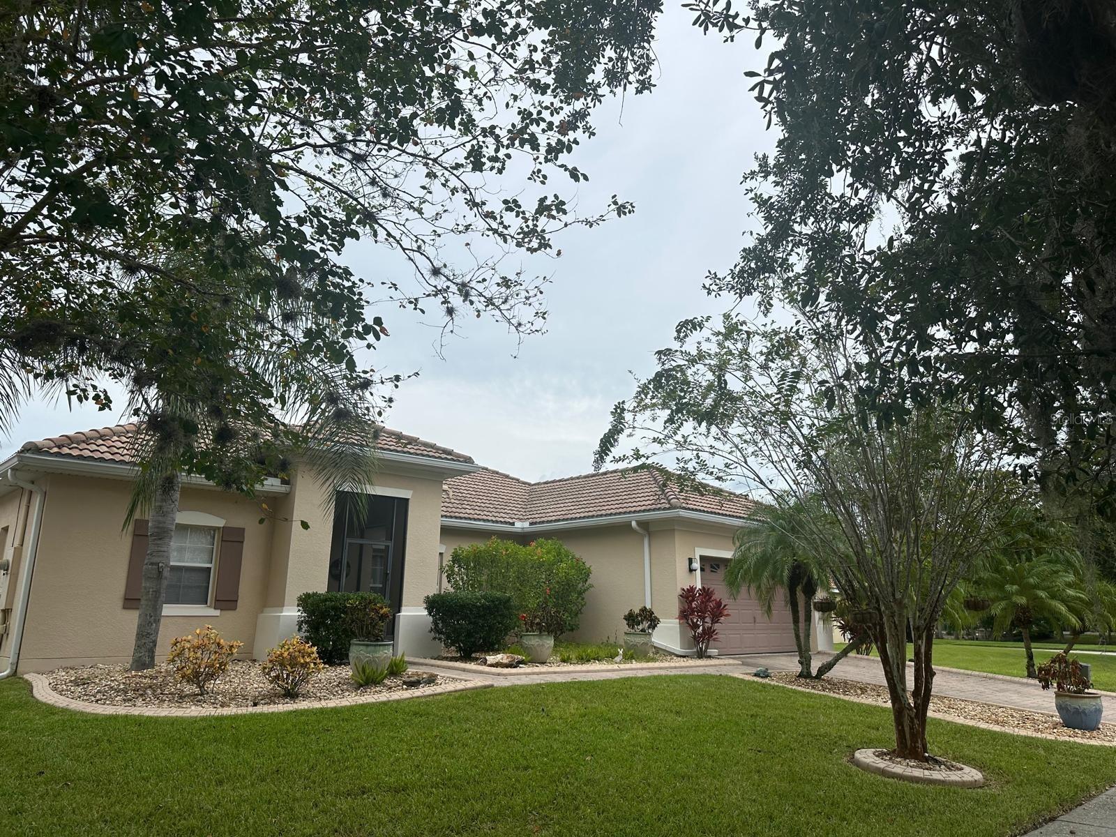 4002 Bougainvillea Pl Property Photo 4