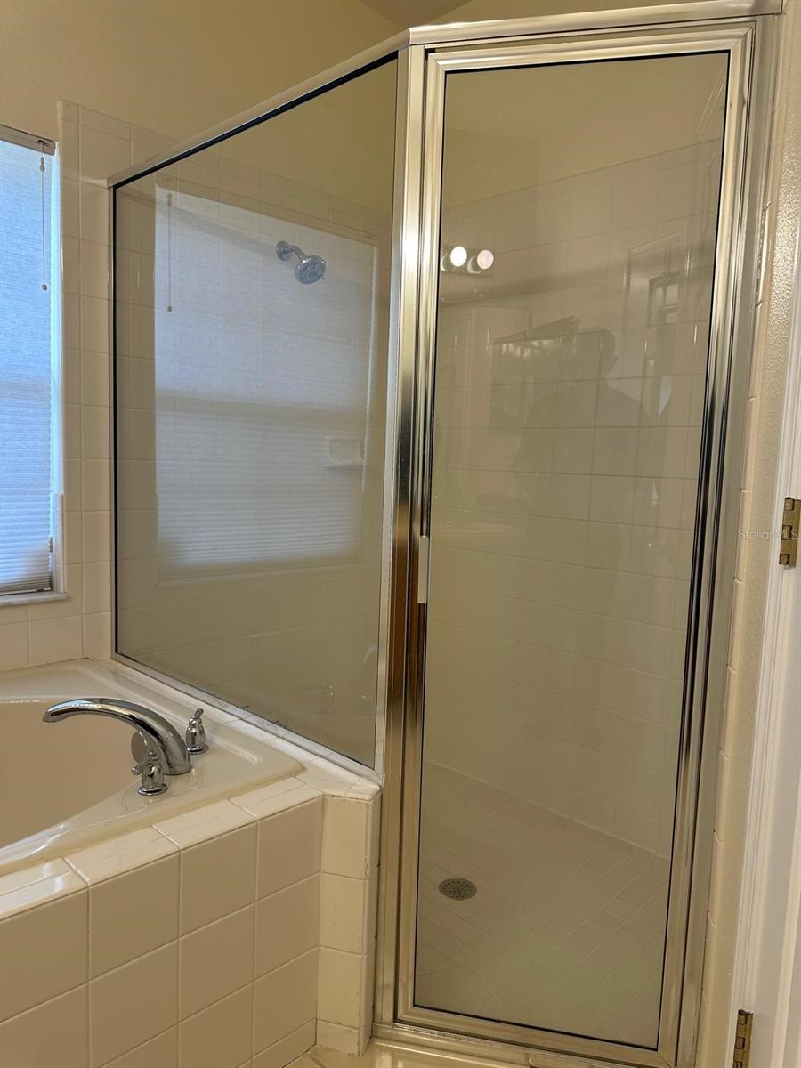 4002 Bougainvillea Pl Property Photo 11
