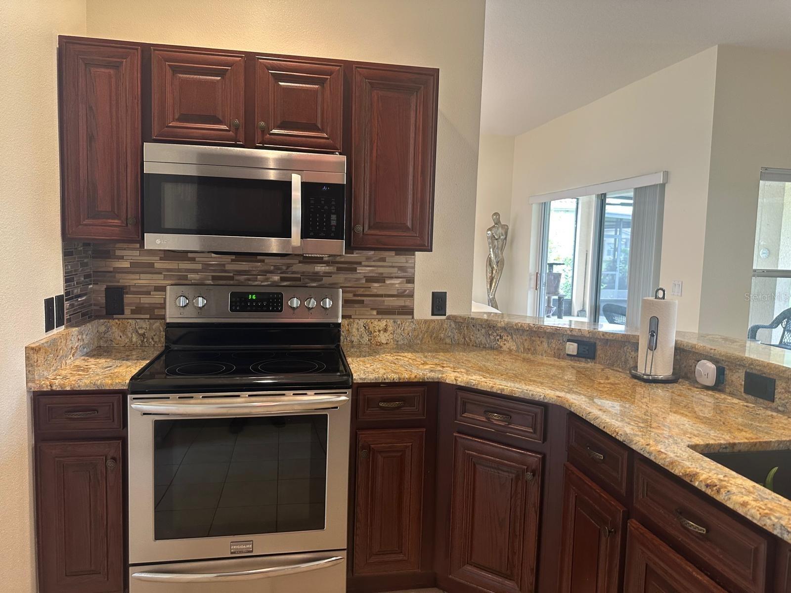 4002 Bougainvillea Pl Property Photo 14