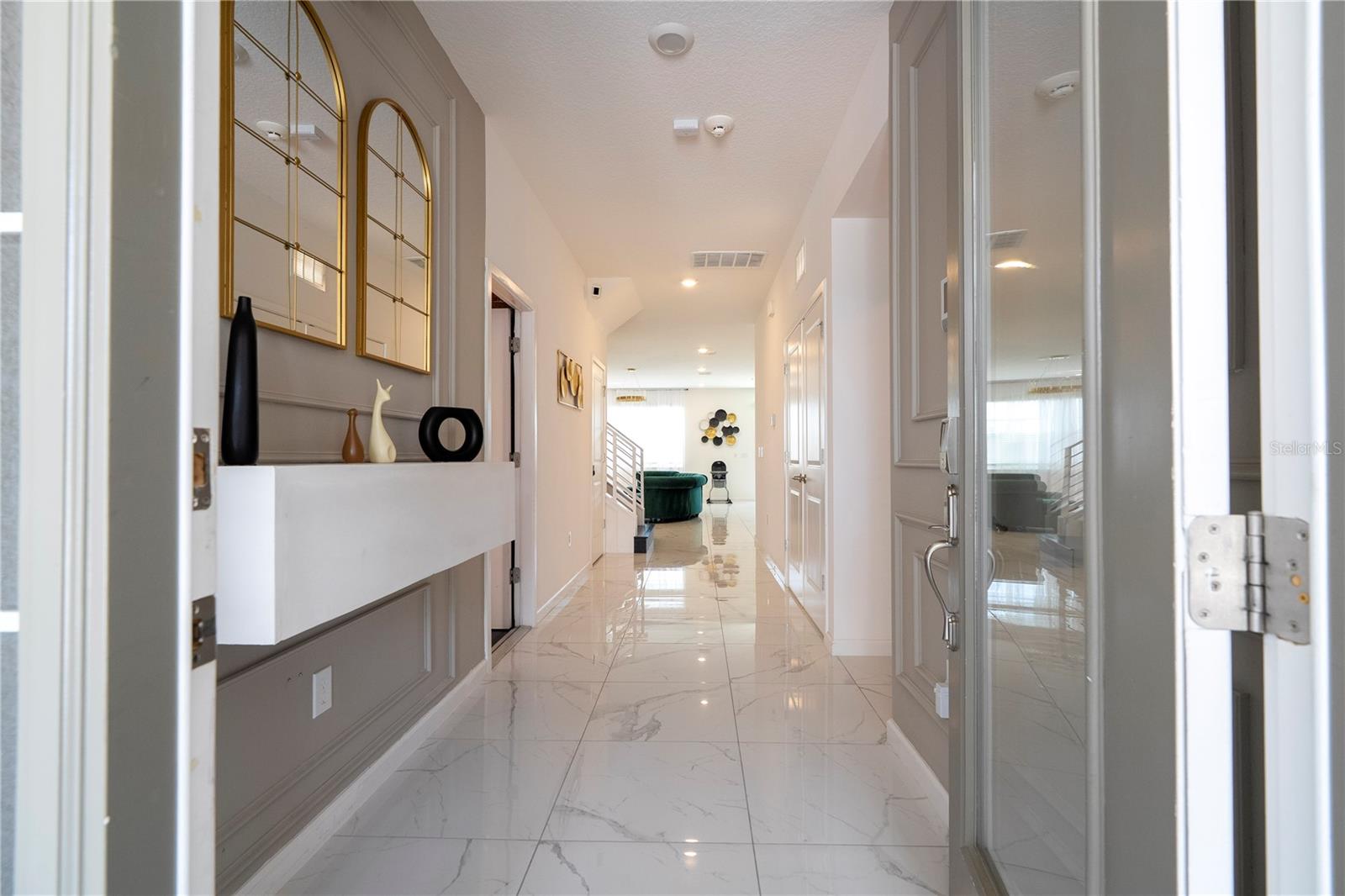 2512 Shanti Dr Property Photo 4
