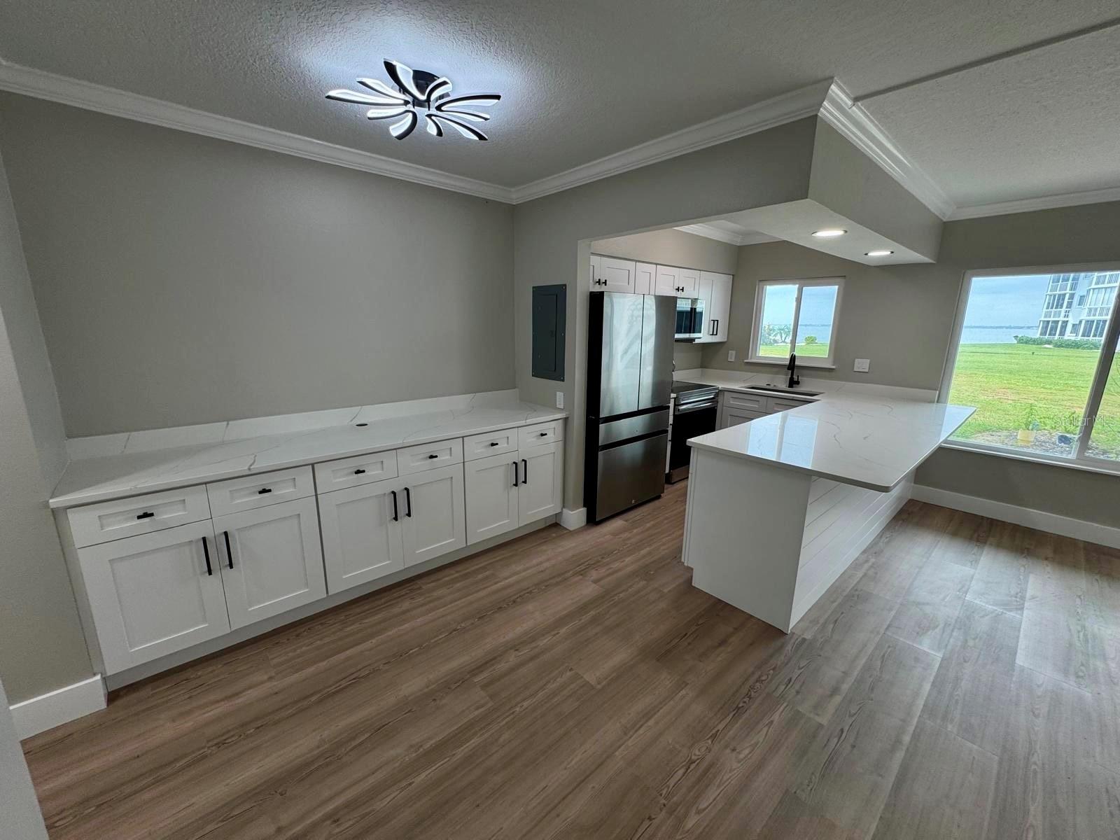 767 John Ringling Blvd #2 Property Photo 4