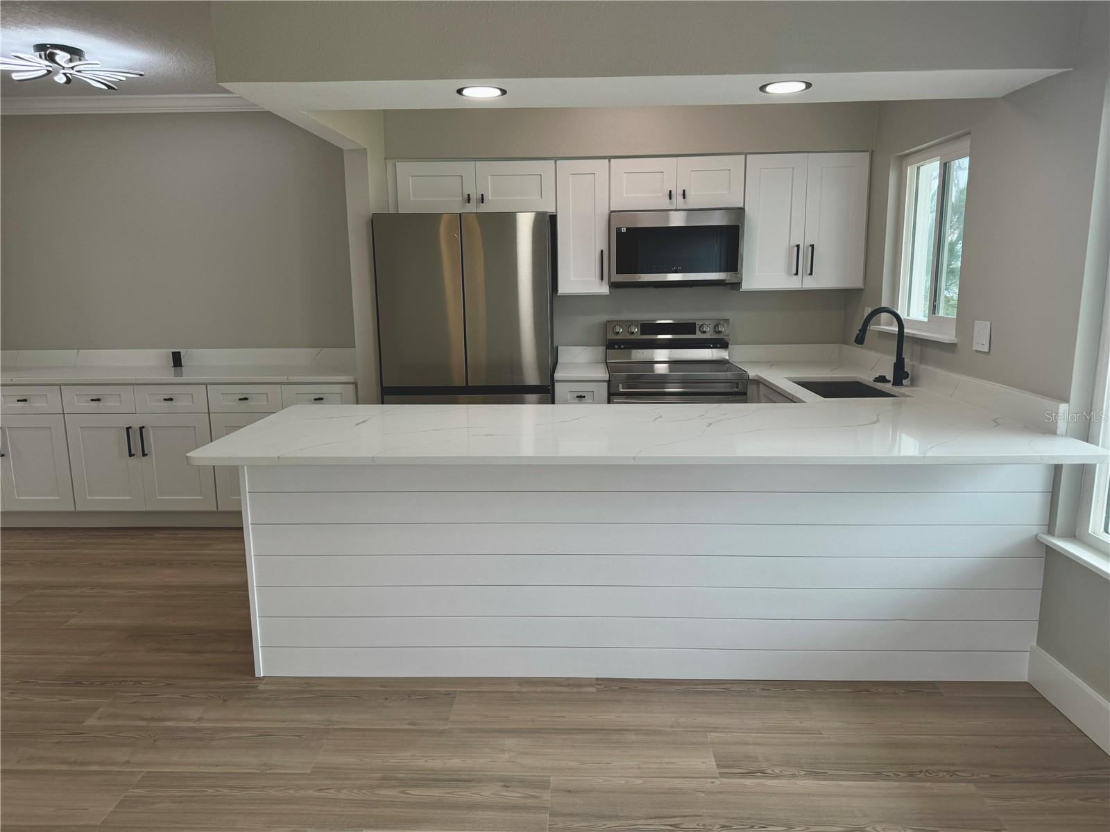 767 John Ringling Blvd #2 Property Photo 8