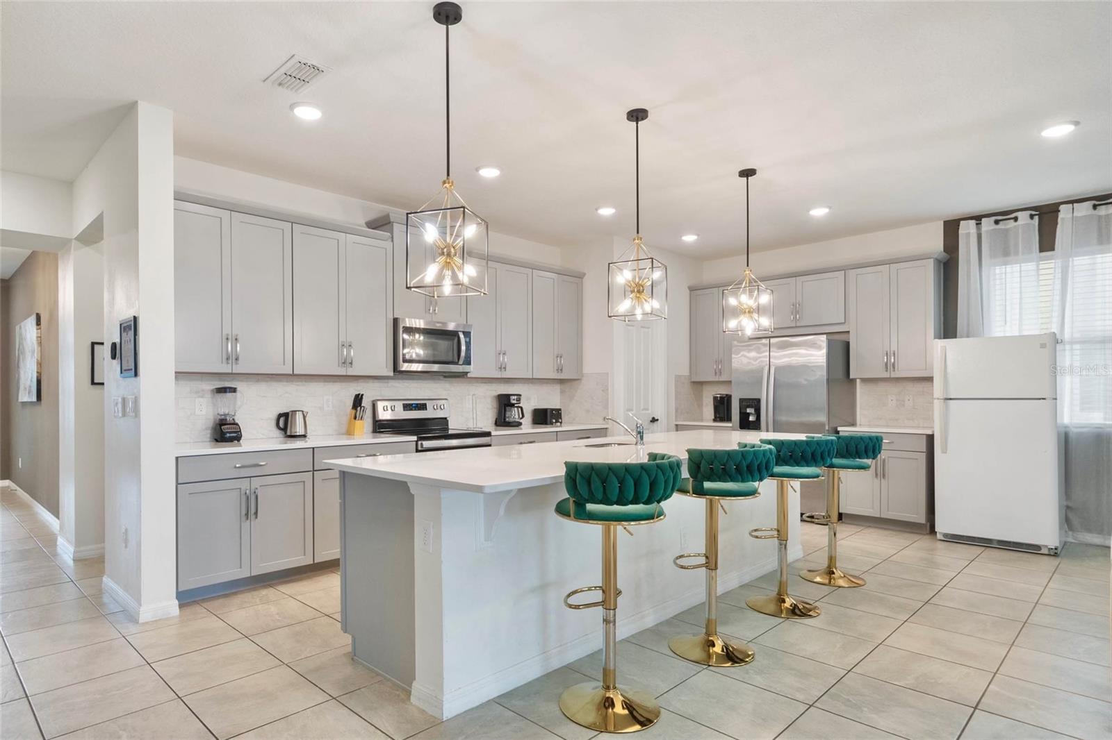 1594 Mermaid Cove Way Property Photo 14