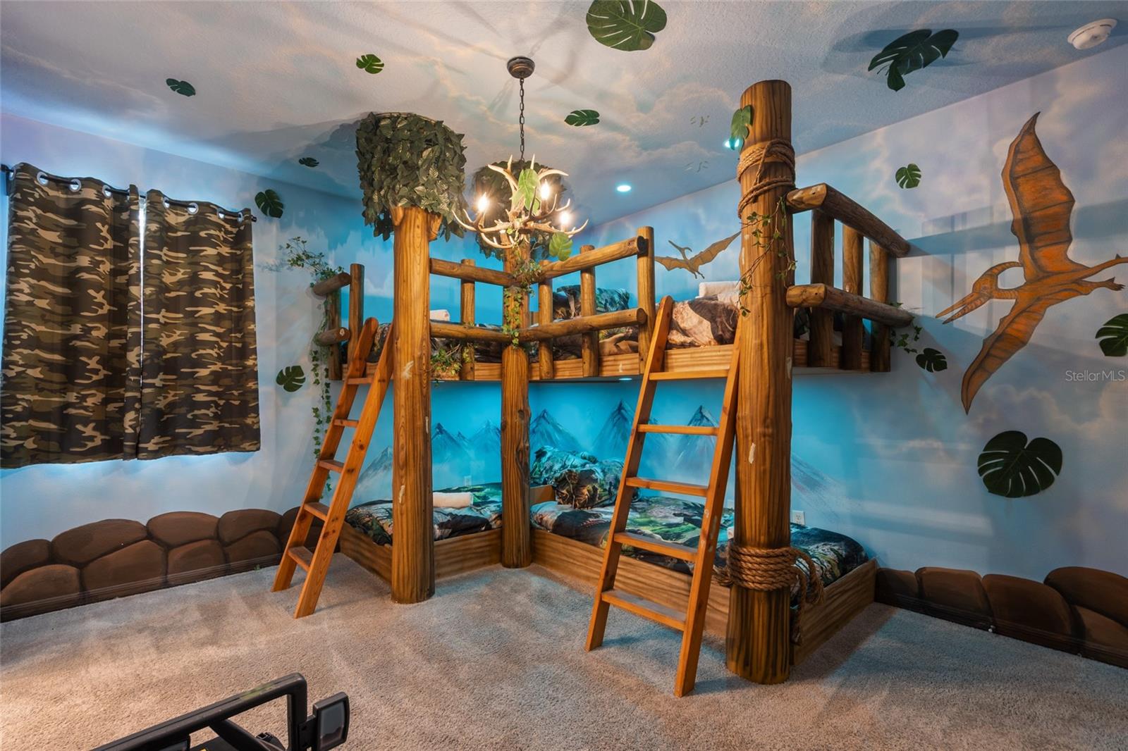 1594 Mermaid Cove Way Property Photo 45