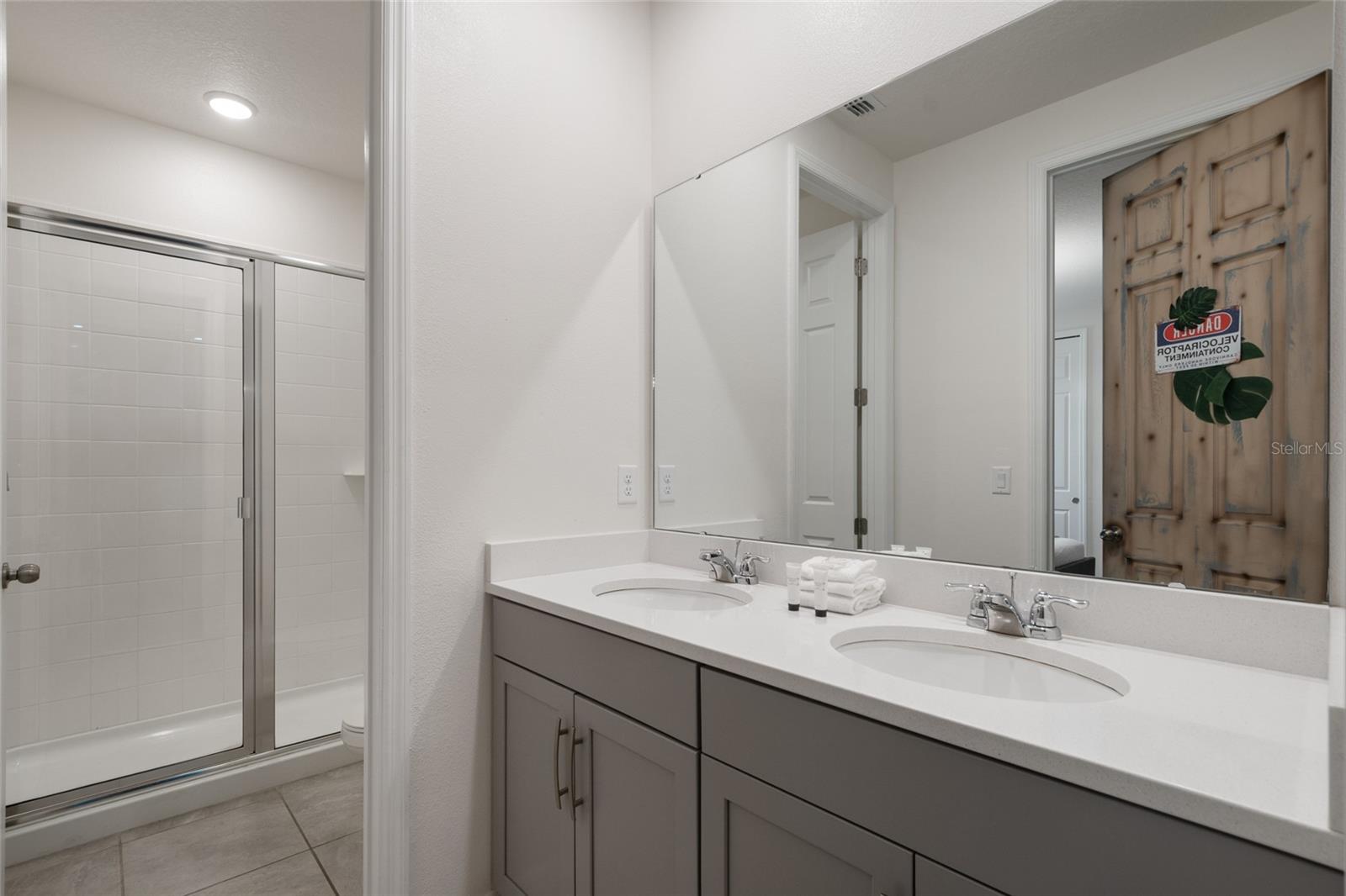 1594 Mermaid Cove Way Property Photo 47