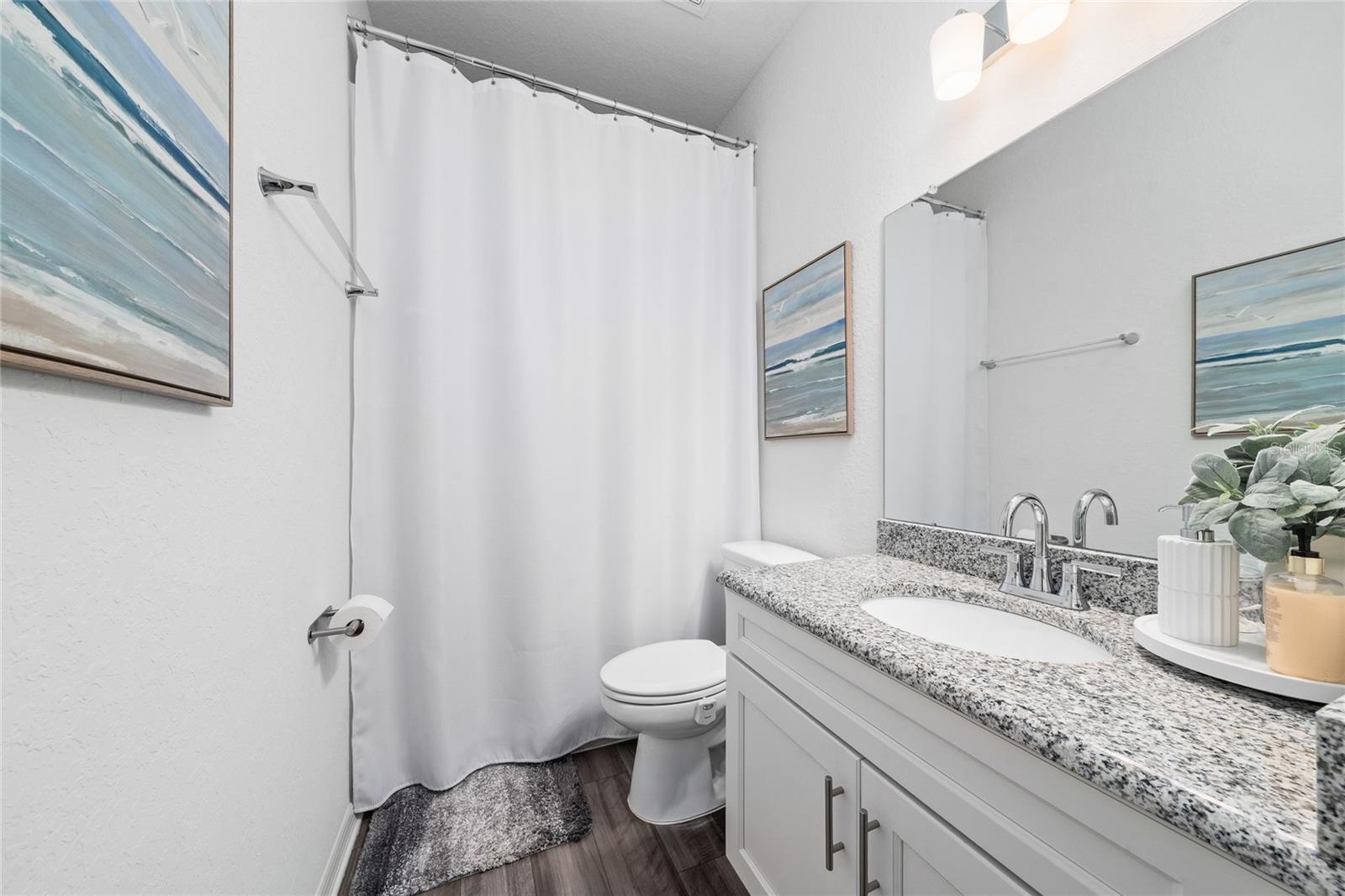 252 Samantha Ave, Property Photo 18