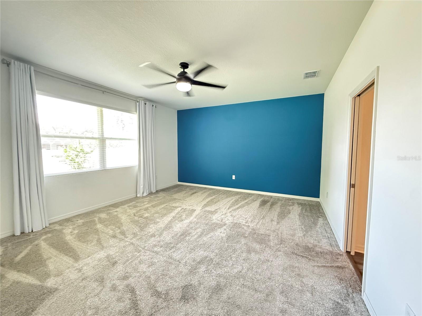 252 Samantha Ave, Property Photo 41