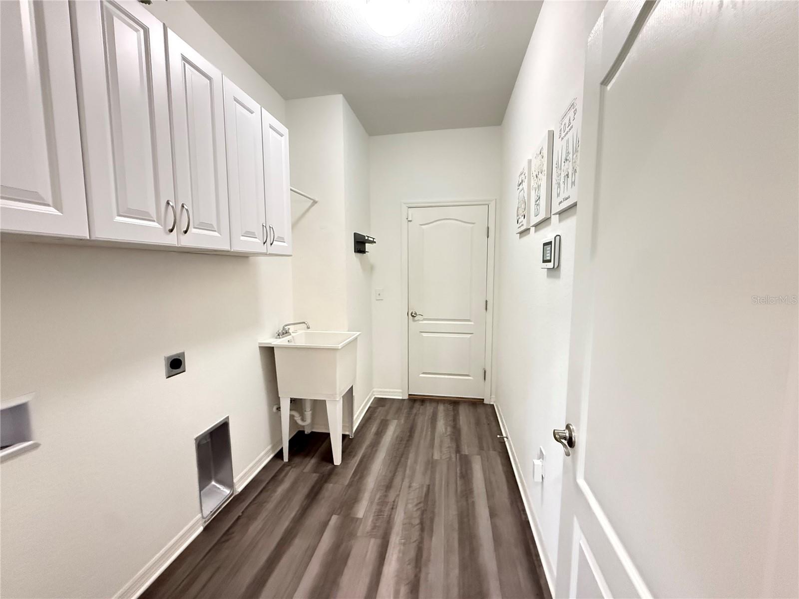 252 Samantha Ave, Property Photo 49