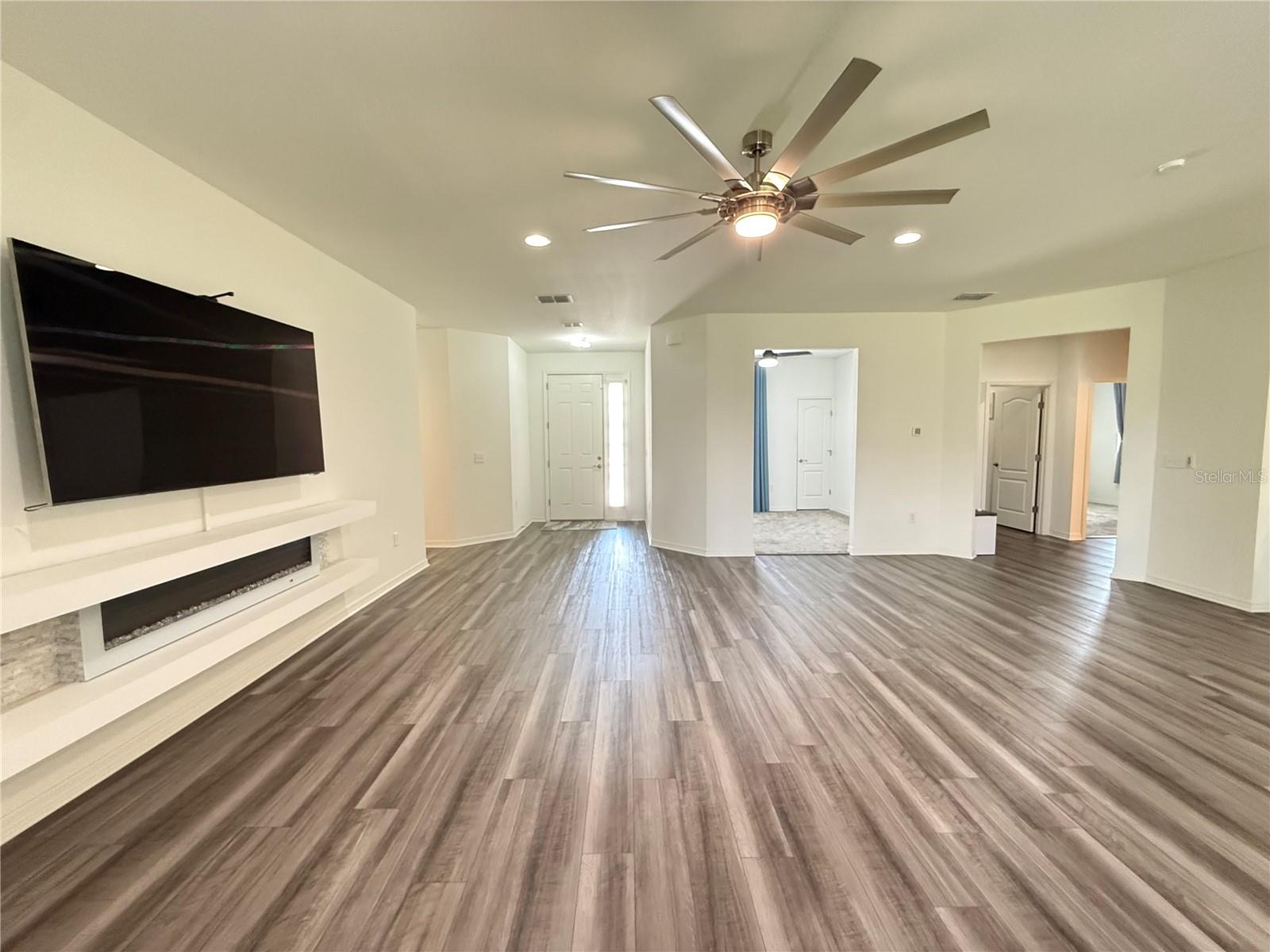 252 Samantha Ave, Property Photo 51