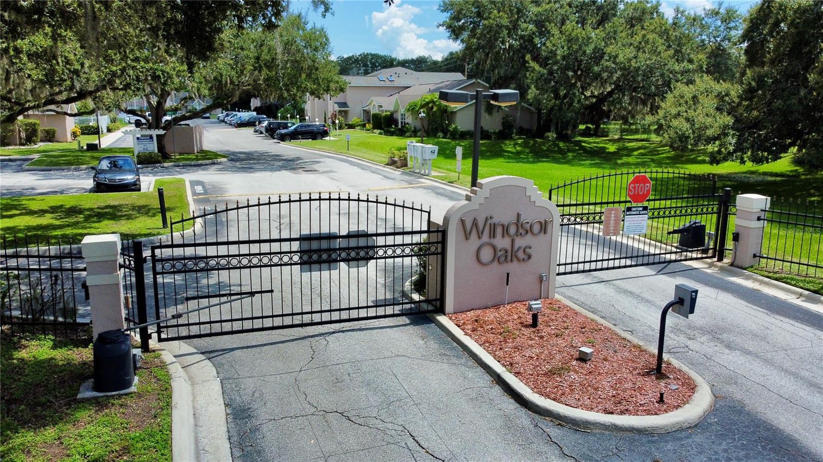 1647 Windsor Oak Ct Property Photo 21