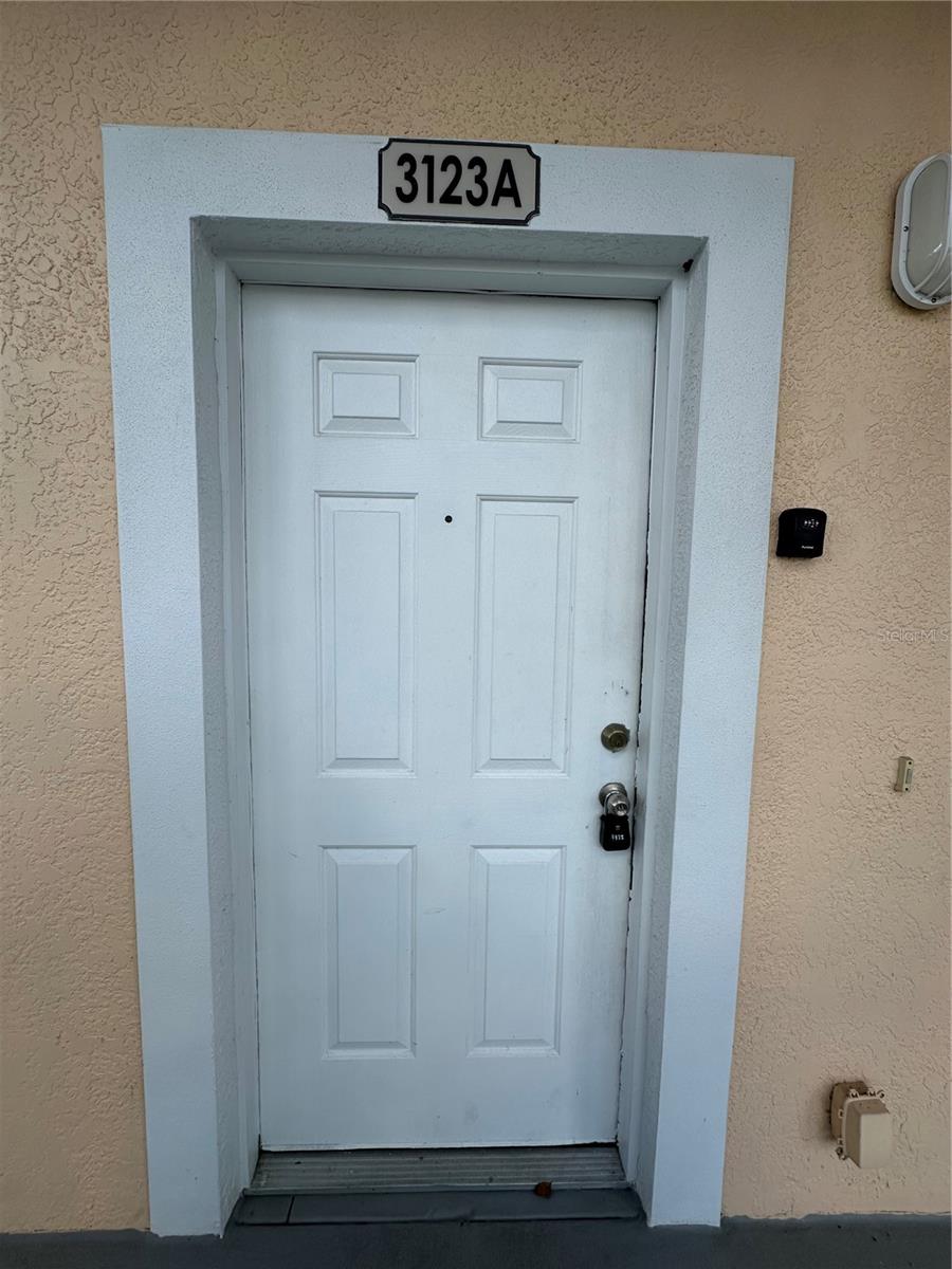 3123 Sun Lake Ct #a Property Photo 2