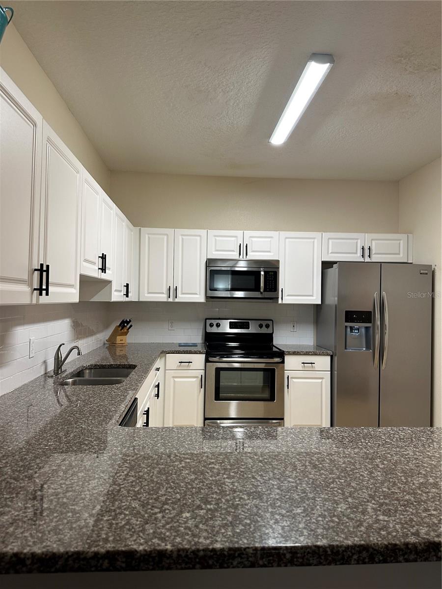 3123 Sun Lake Ct #a Property Photo 12
