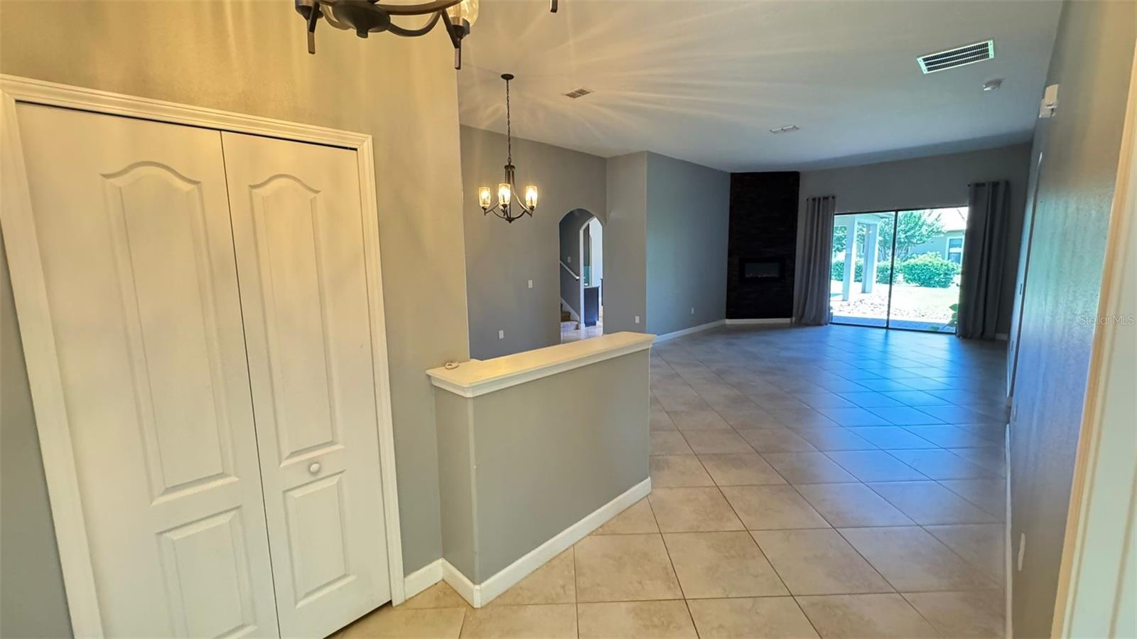 1428 Deuce Cir Property Photo 2