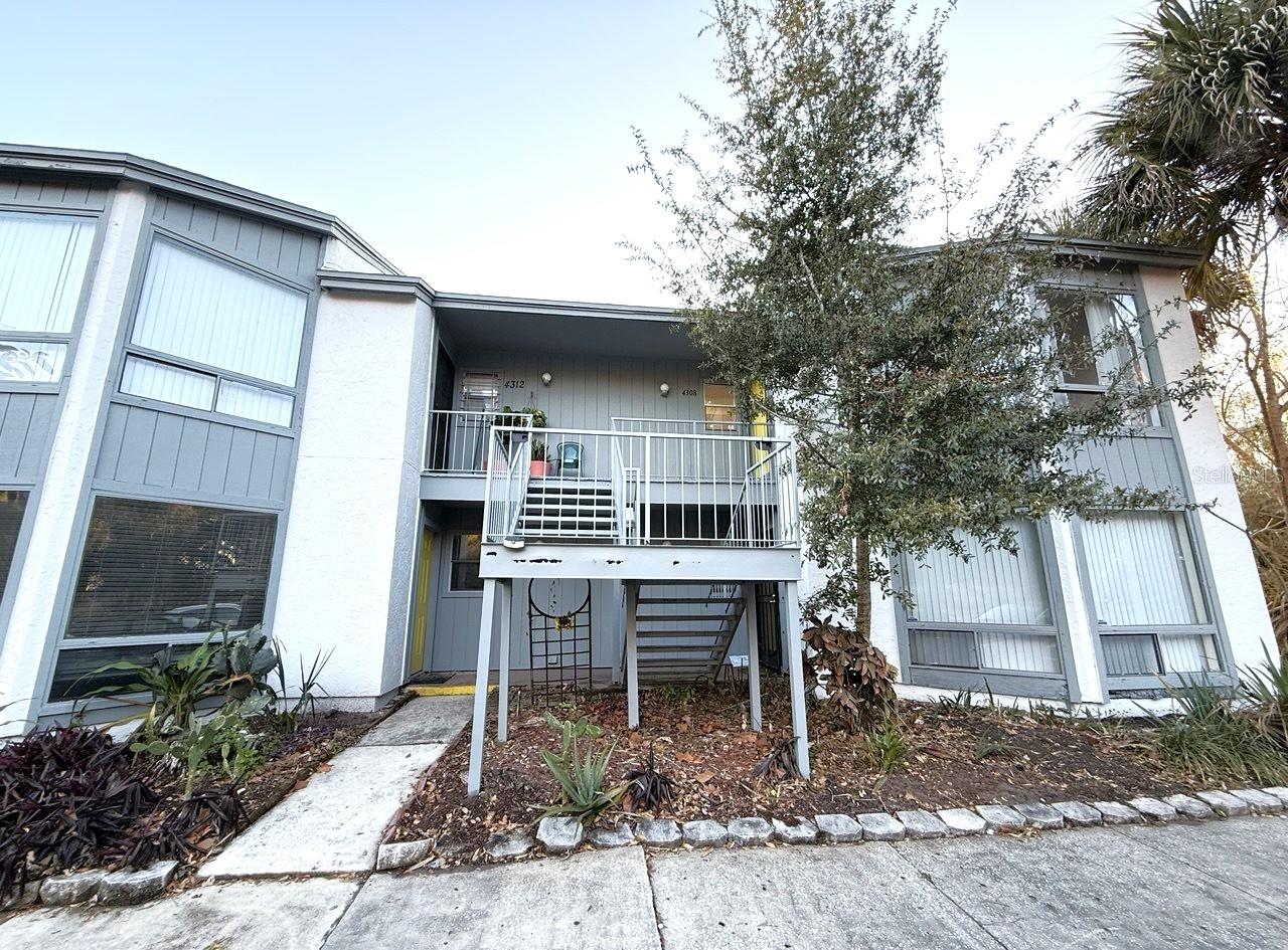 4308 LAKEWAY DR #E (50) Property Photo 1