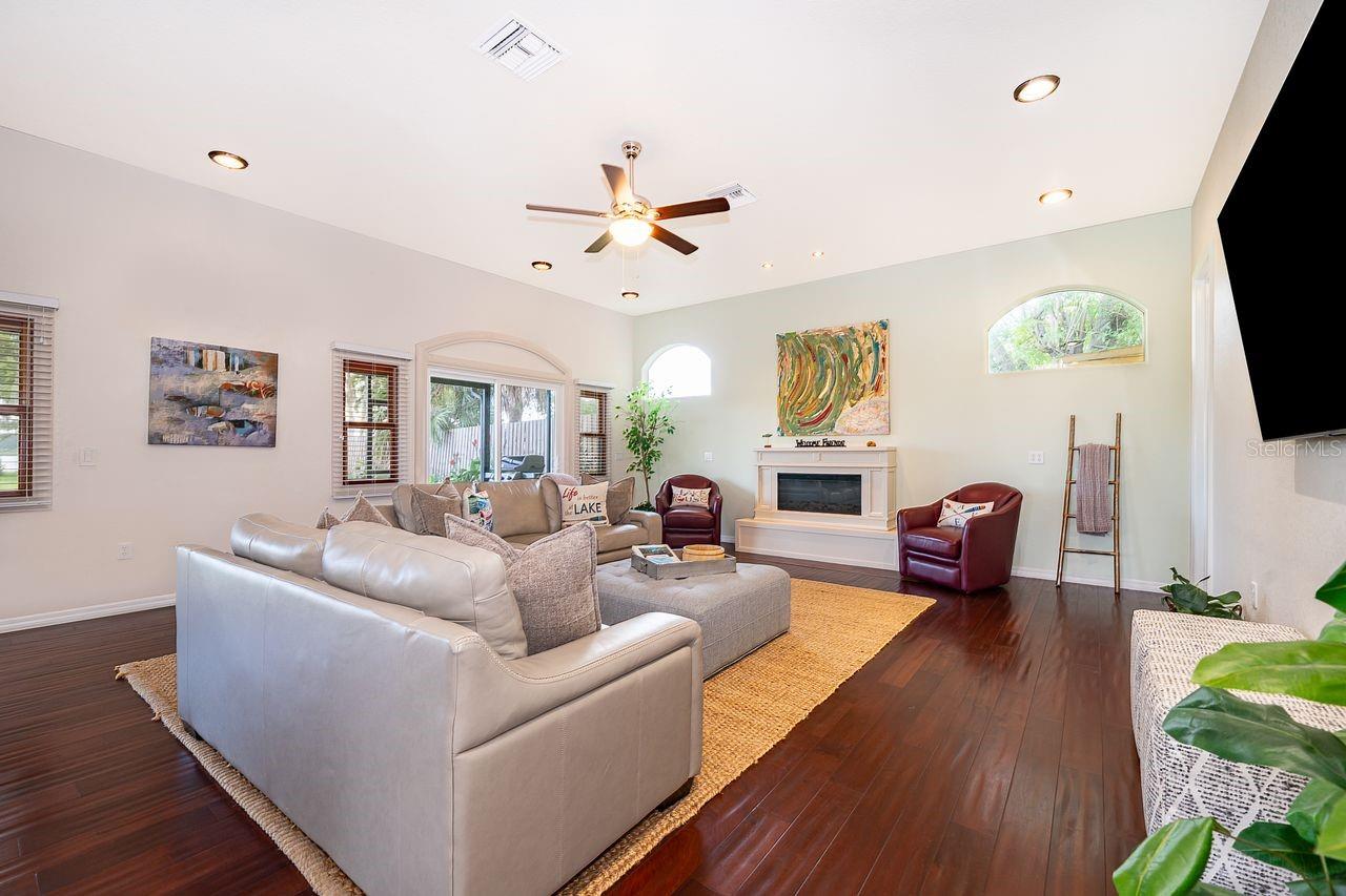 2339 Neptune Rd #unit A Property Photo 8