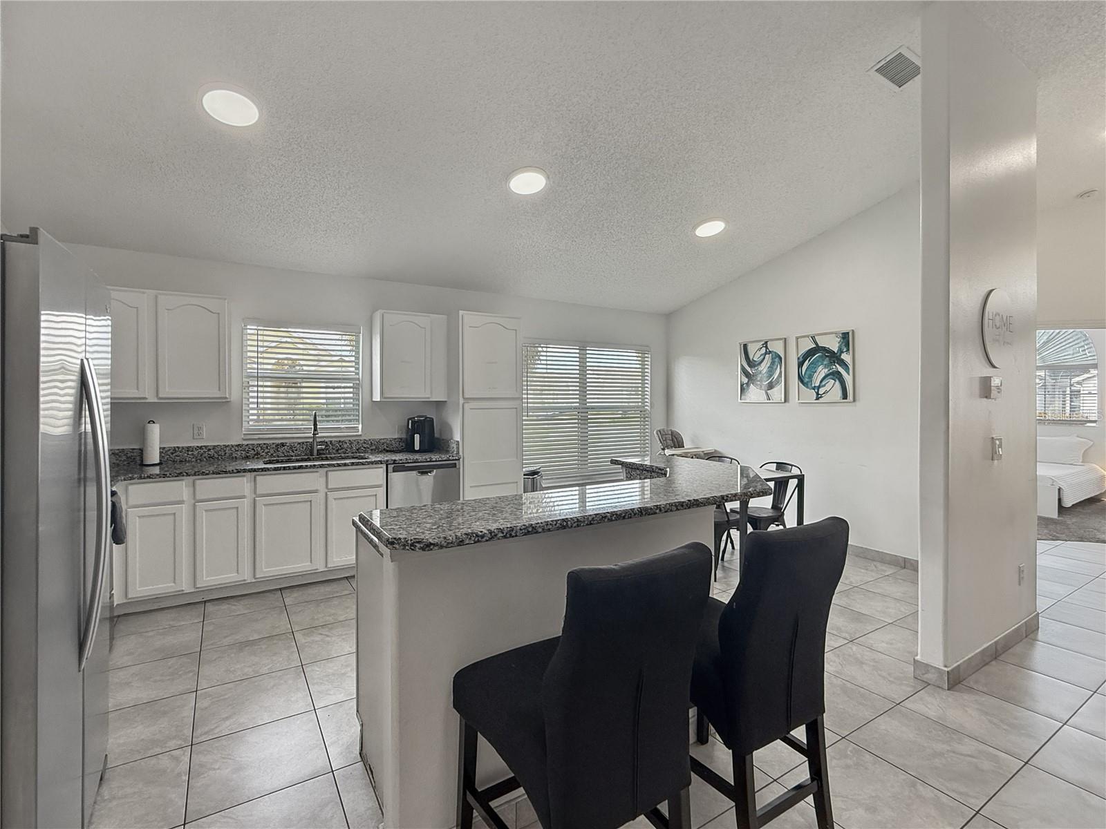 2512 Oneida Loop Property Photo 10