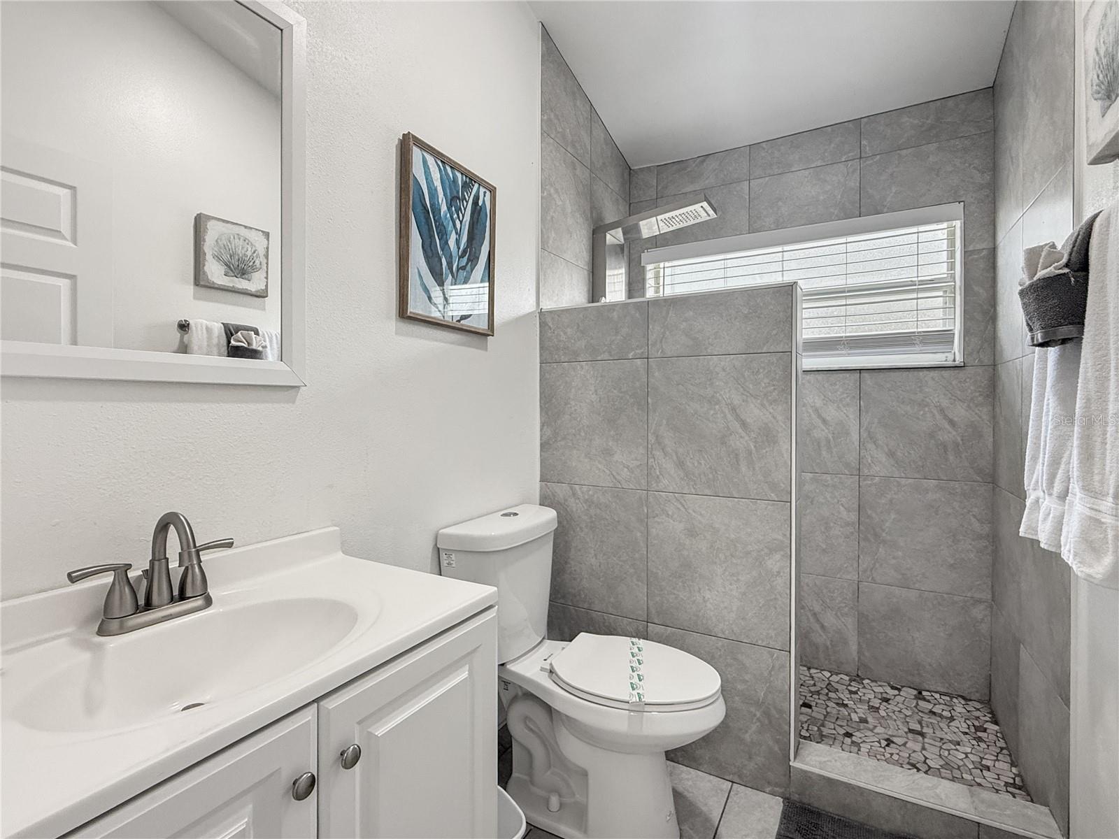 2512 Oneida Loop Property Photo 24