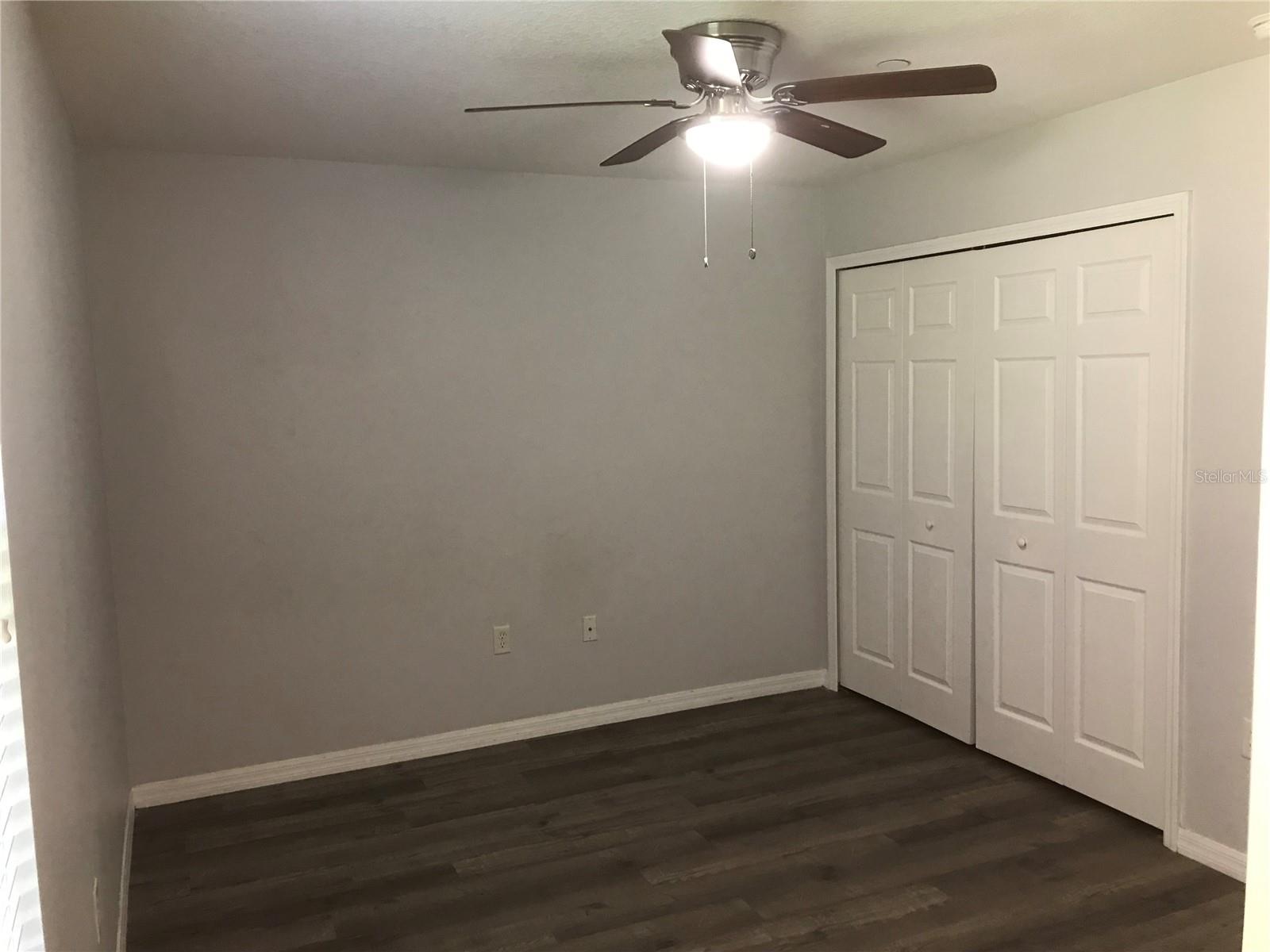 284 Gardner Ln #d Property Photo 10