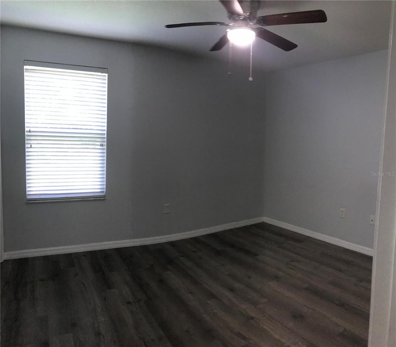 284 Gardner Ln #d Property Photo 11