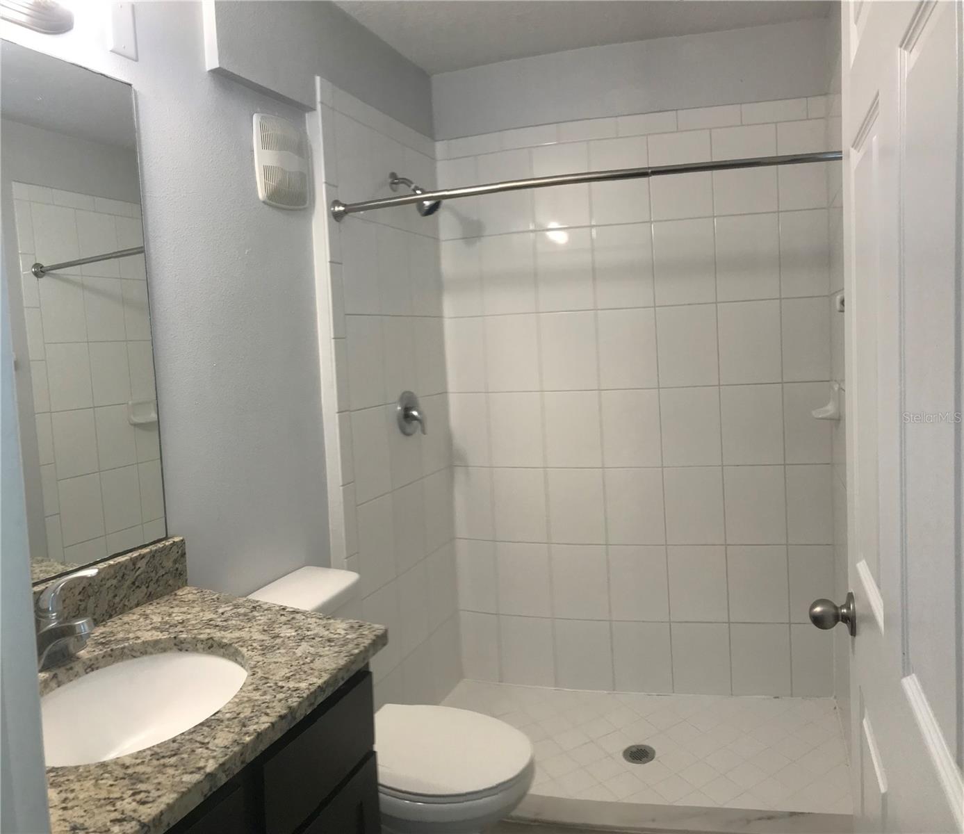 284 Gardner Ln #d Property Photo 12
