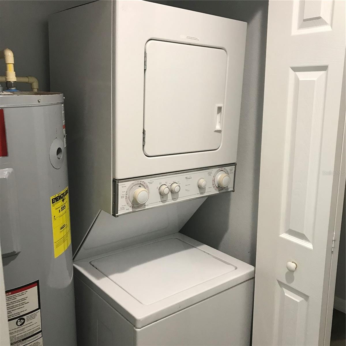 284 Gardner Ln #d Property Photo 17
