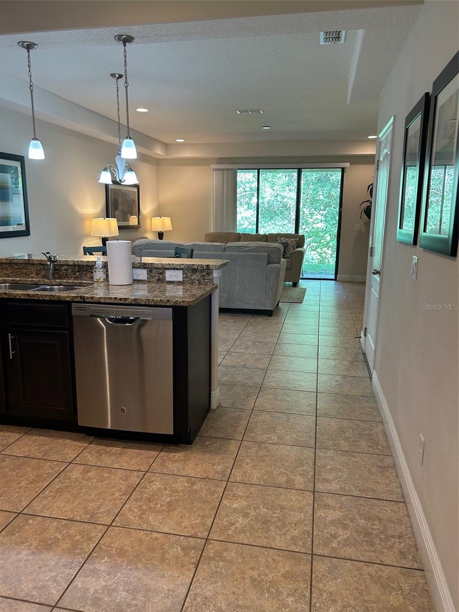 8135 Roseville Blvd Property Photo 8
