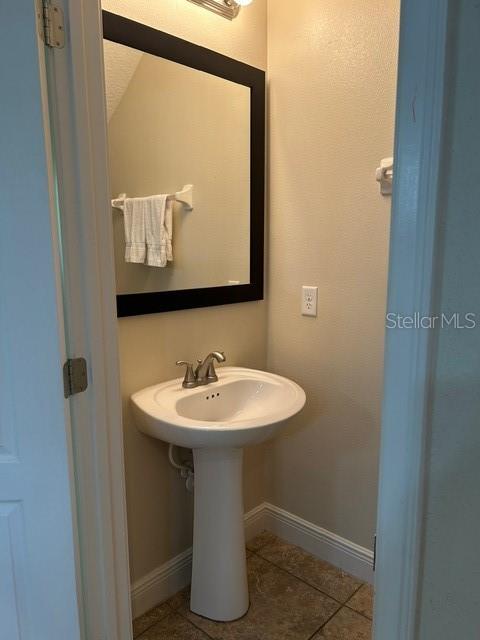 8135 Roseville Blvd Property Photo 19