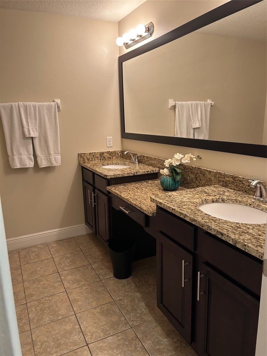 8135 Roseville Blvd Property Photo 28