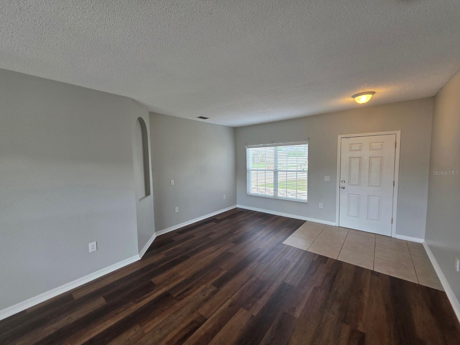 579 Kilimanjaro Dr Property Photo 3