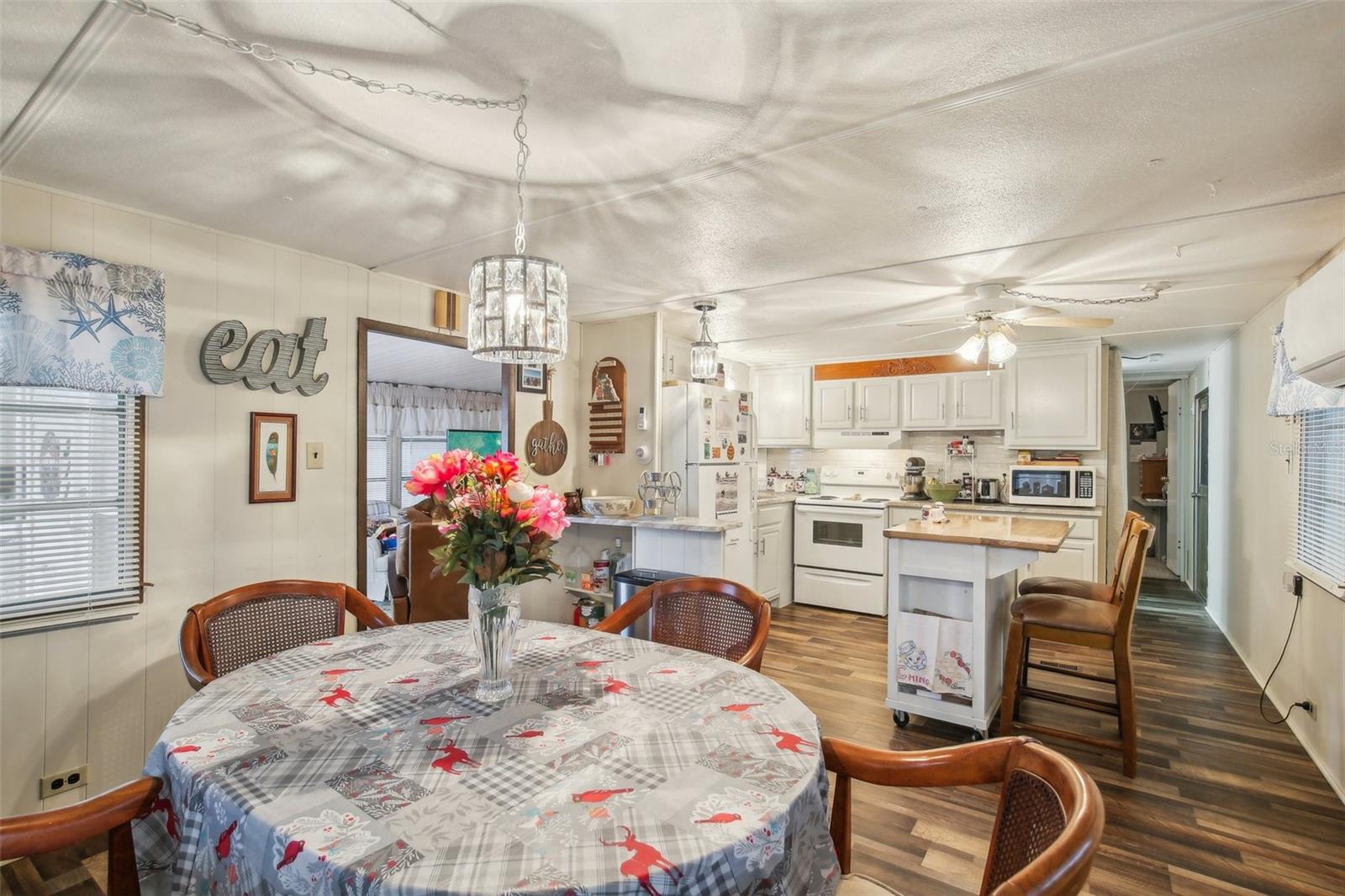 1600 N Old Coachman Rd #311 Property Photo 12